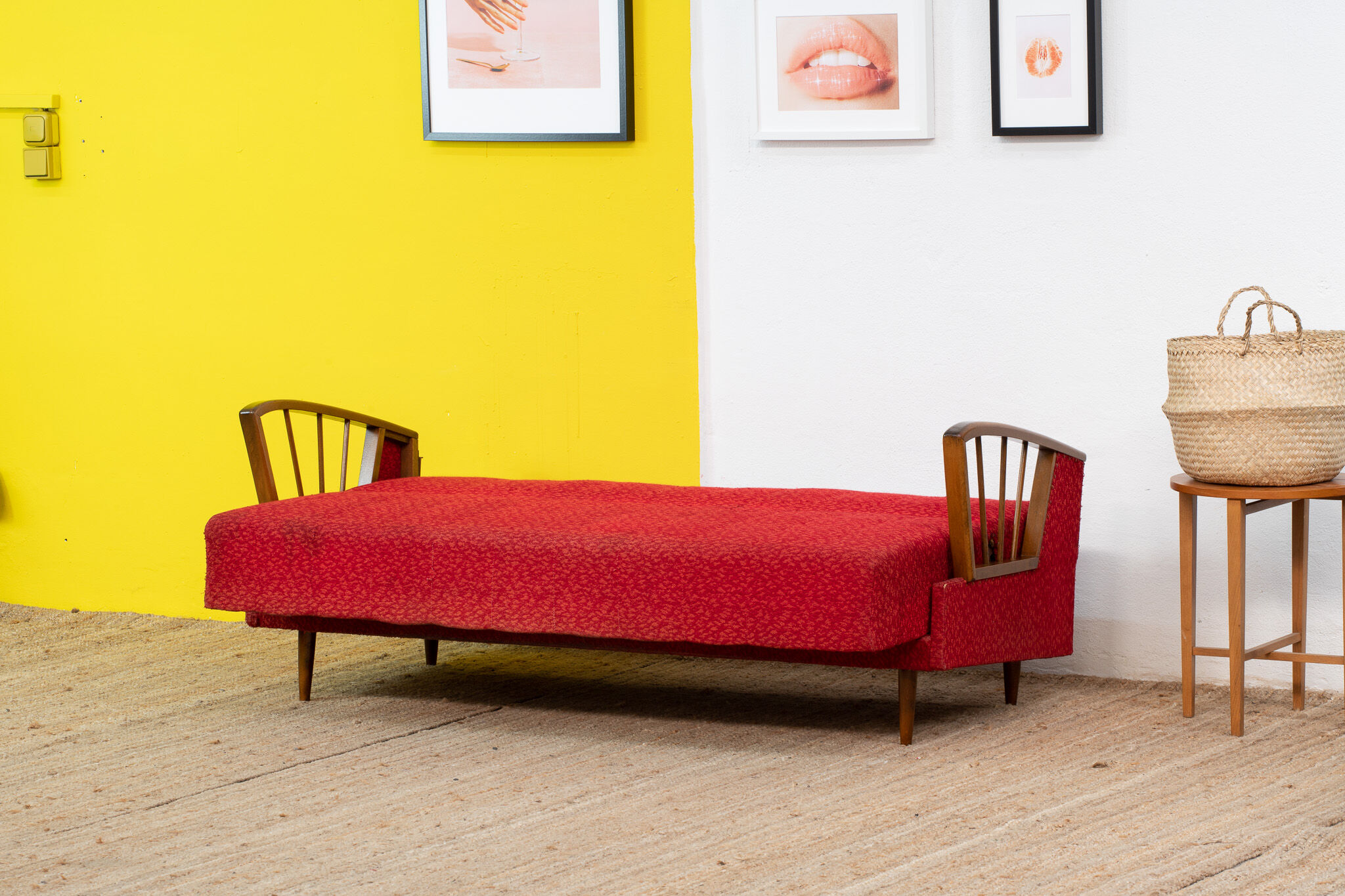 Scandinavian sofa 165 cm