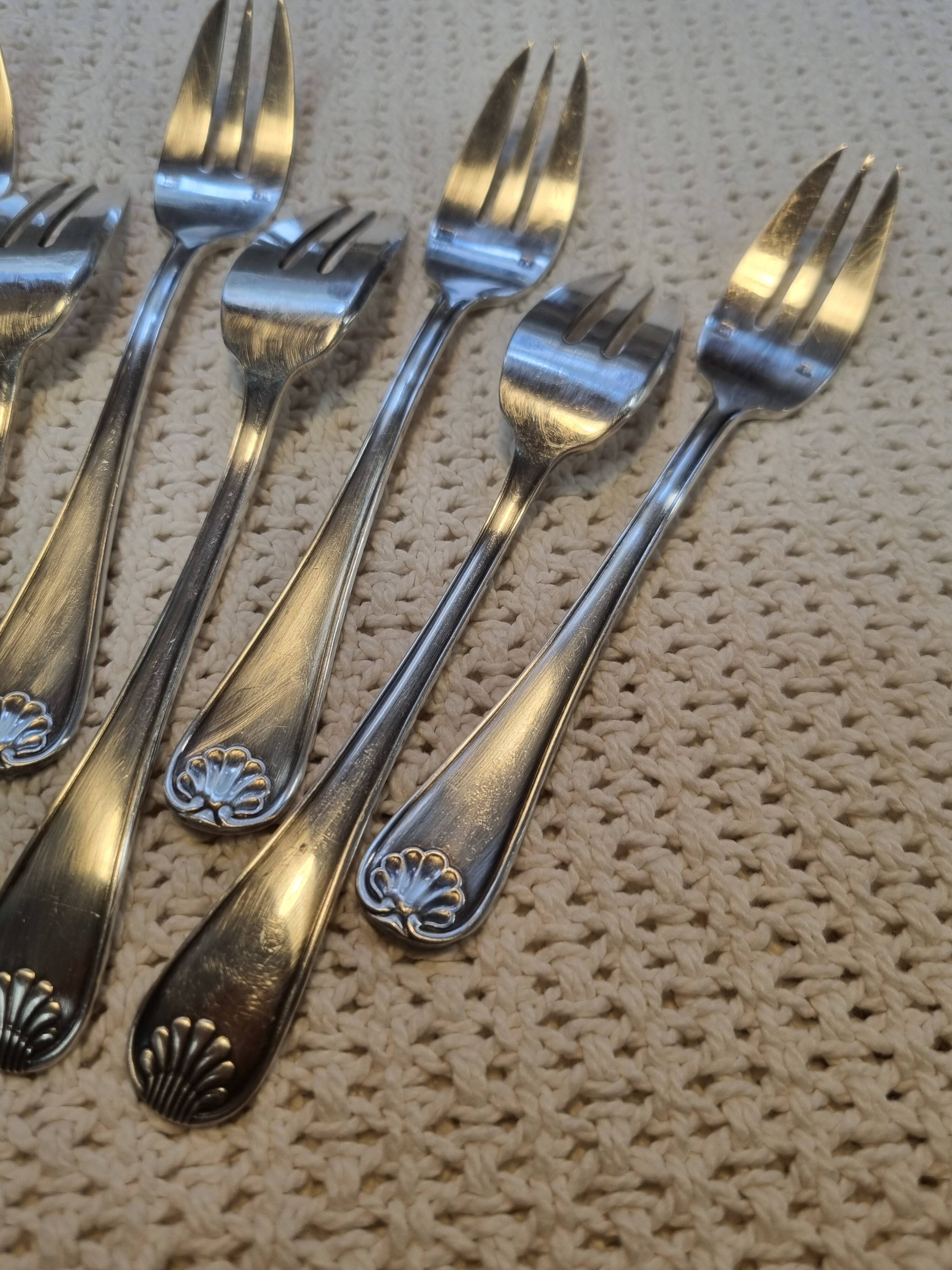 Cake forks