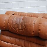 Fauteuil ARI  en cuir cognac par Arne Norell