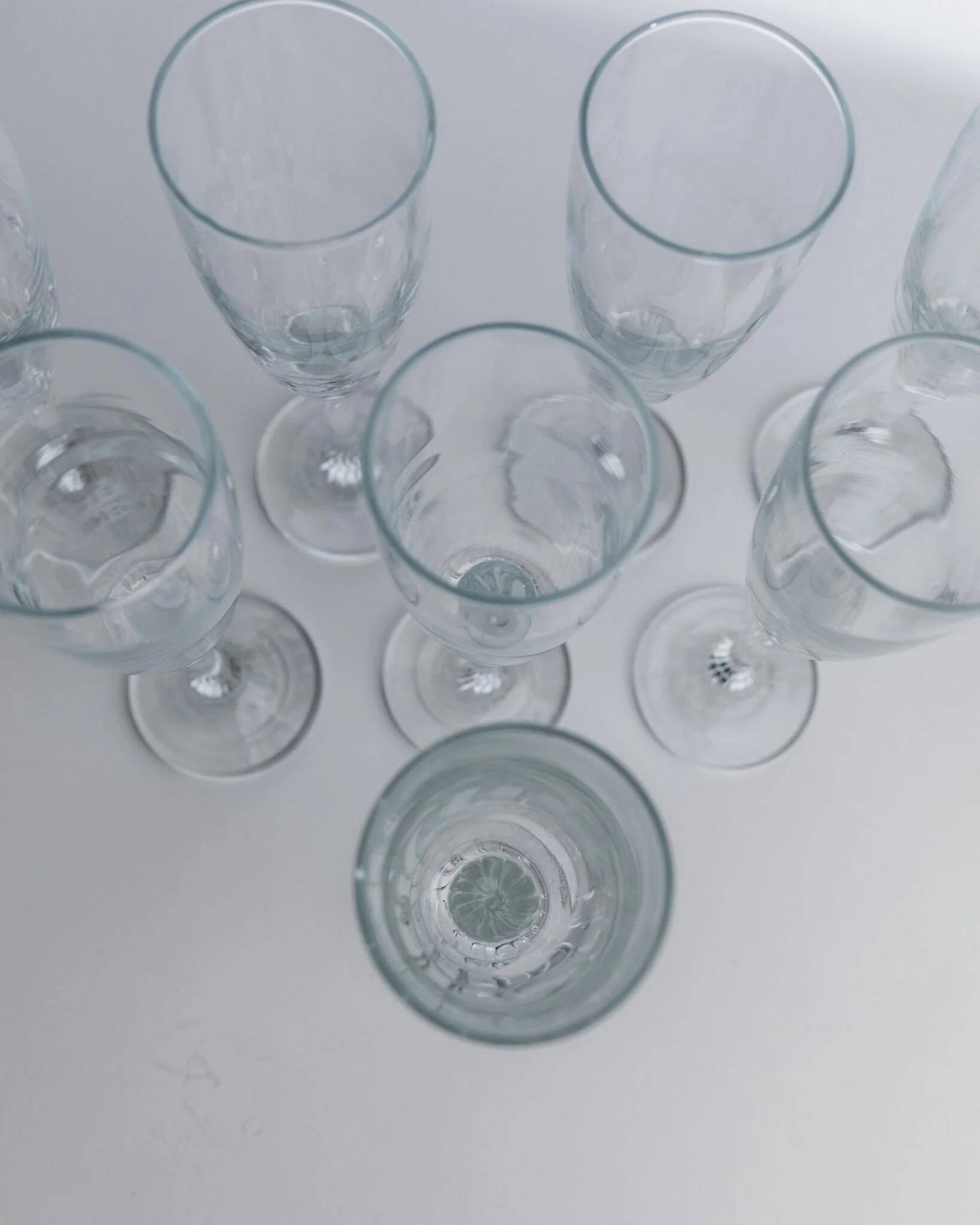Set of 10 Clear Glass Wine/Champagne Glasses with Swirled Stem - Vintage Italian 1980s Crystal