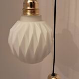 Suspension 3 lumières en opaline blanche