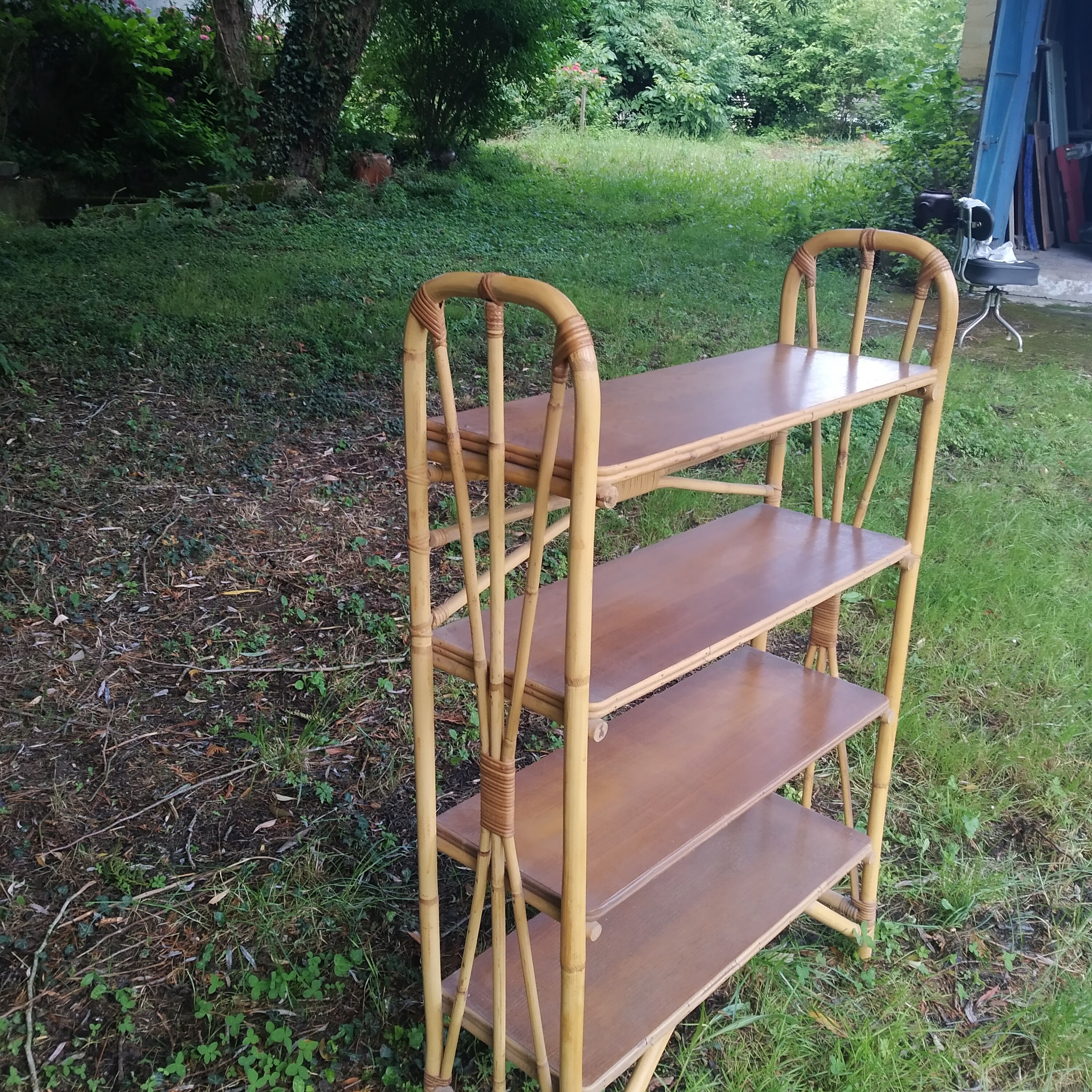 Shelf