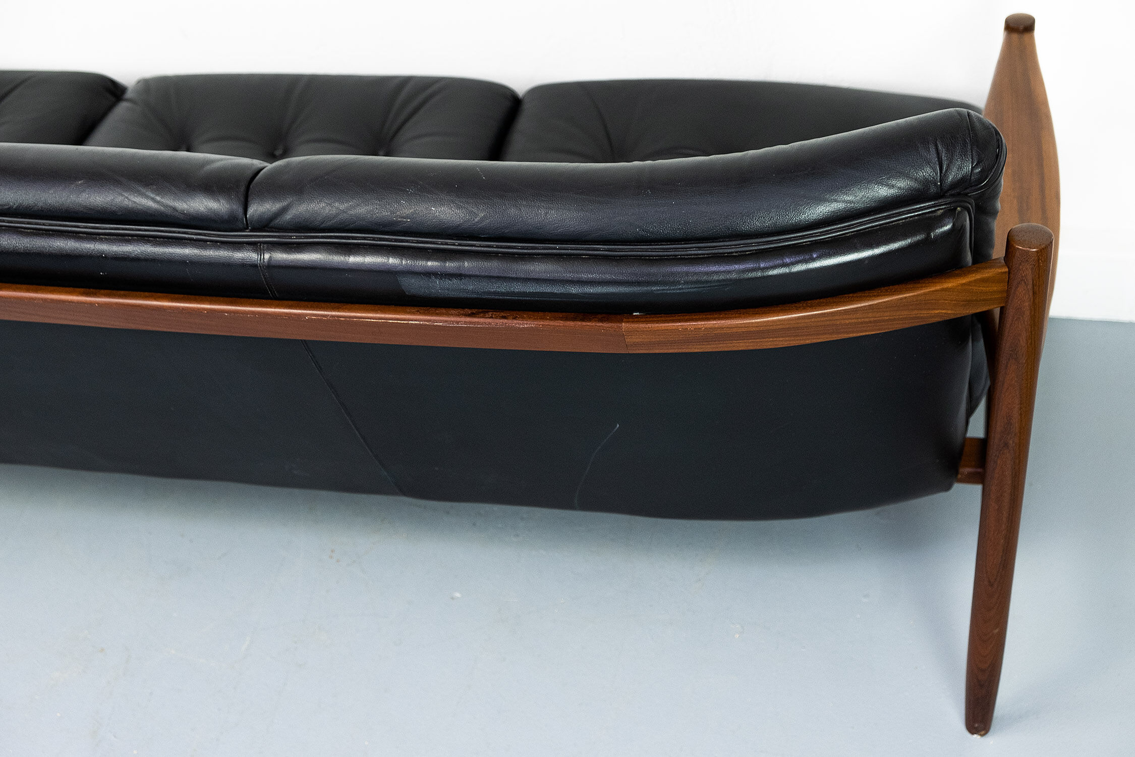 Midcentury leather lounge sofa 1960s