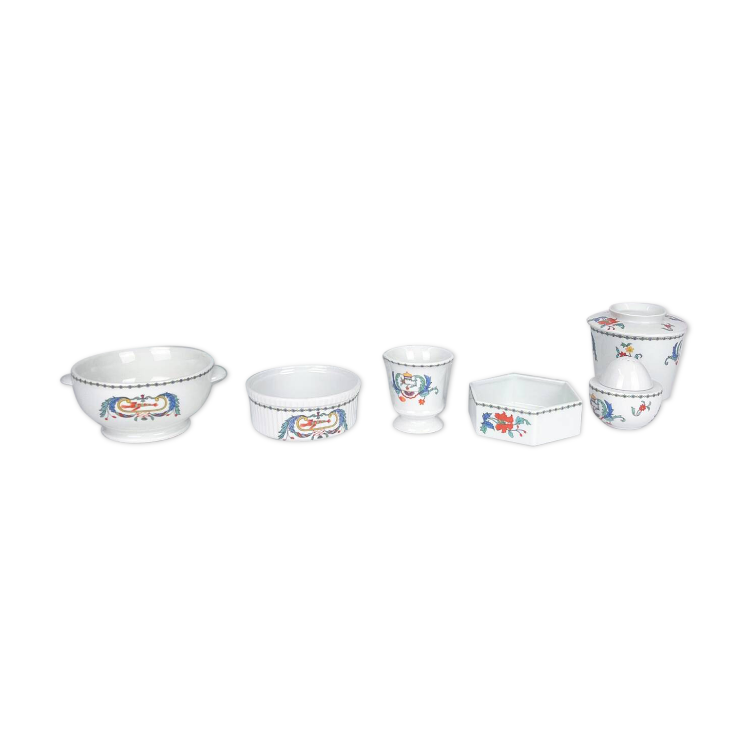 Service de table en porcelaine de Paris modèle décor Pavot, 21 pièces