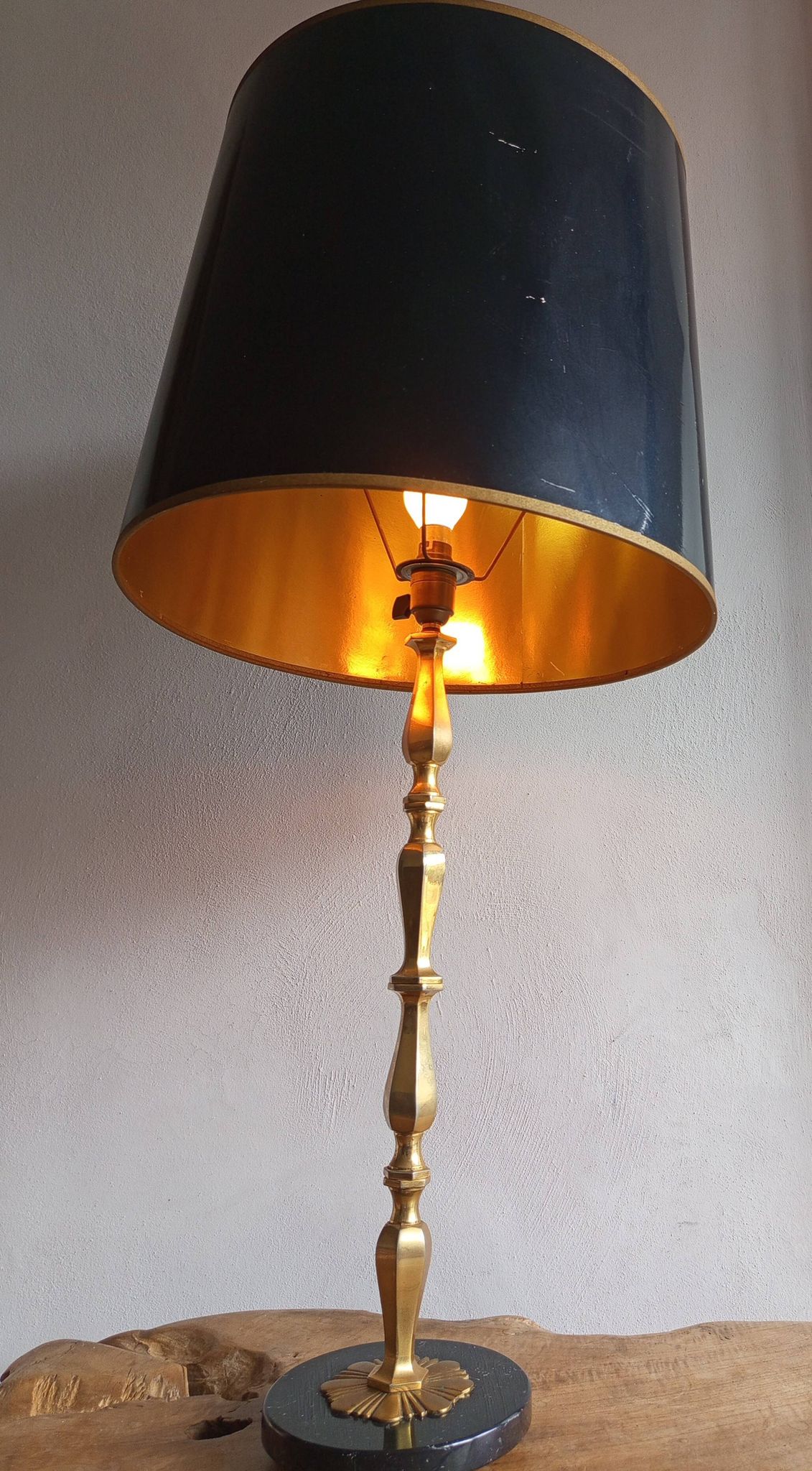 Lampe vintage marbre noir et laiton 1960