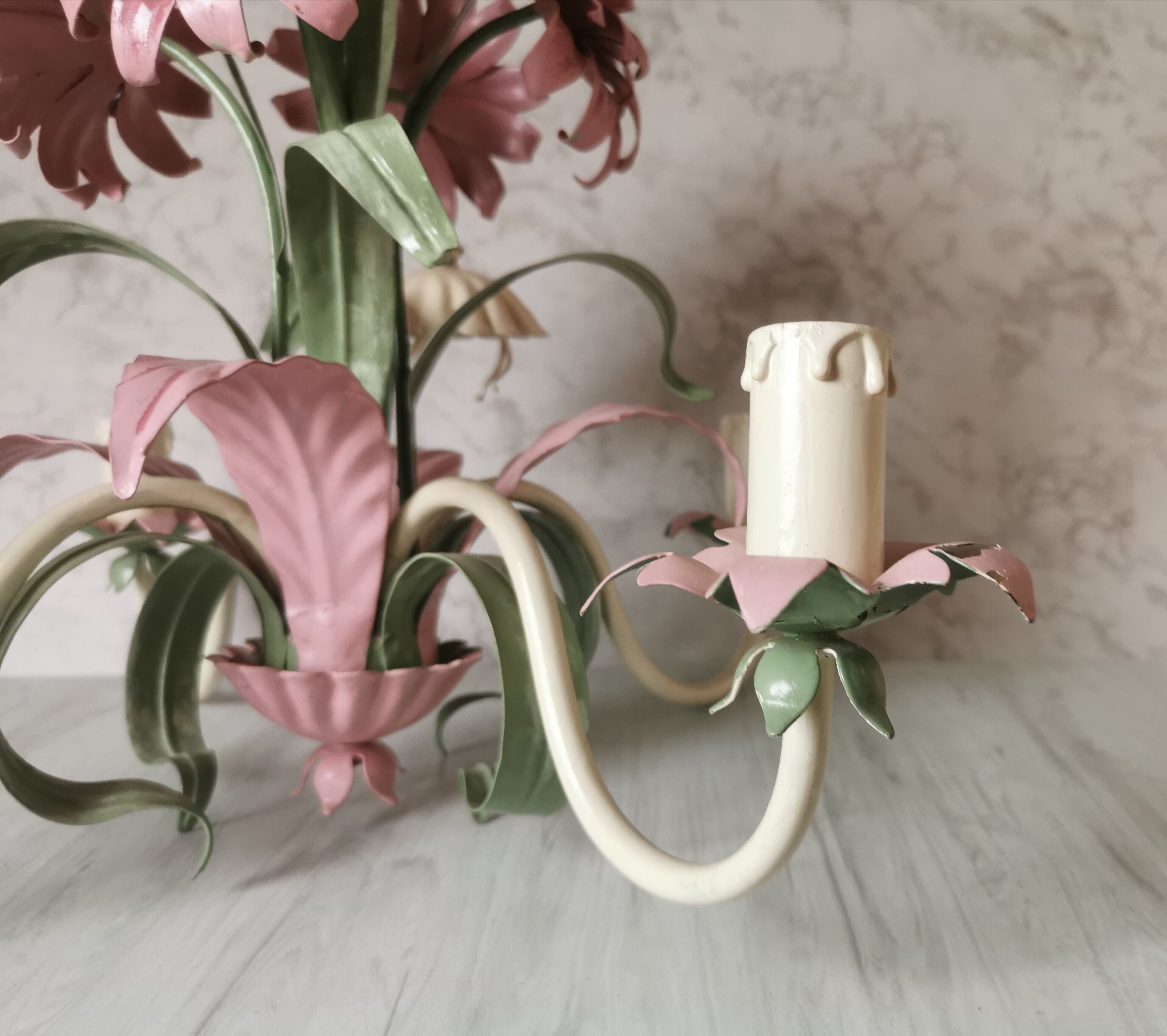 Lustre iron and painted sheet flowers camellias