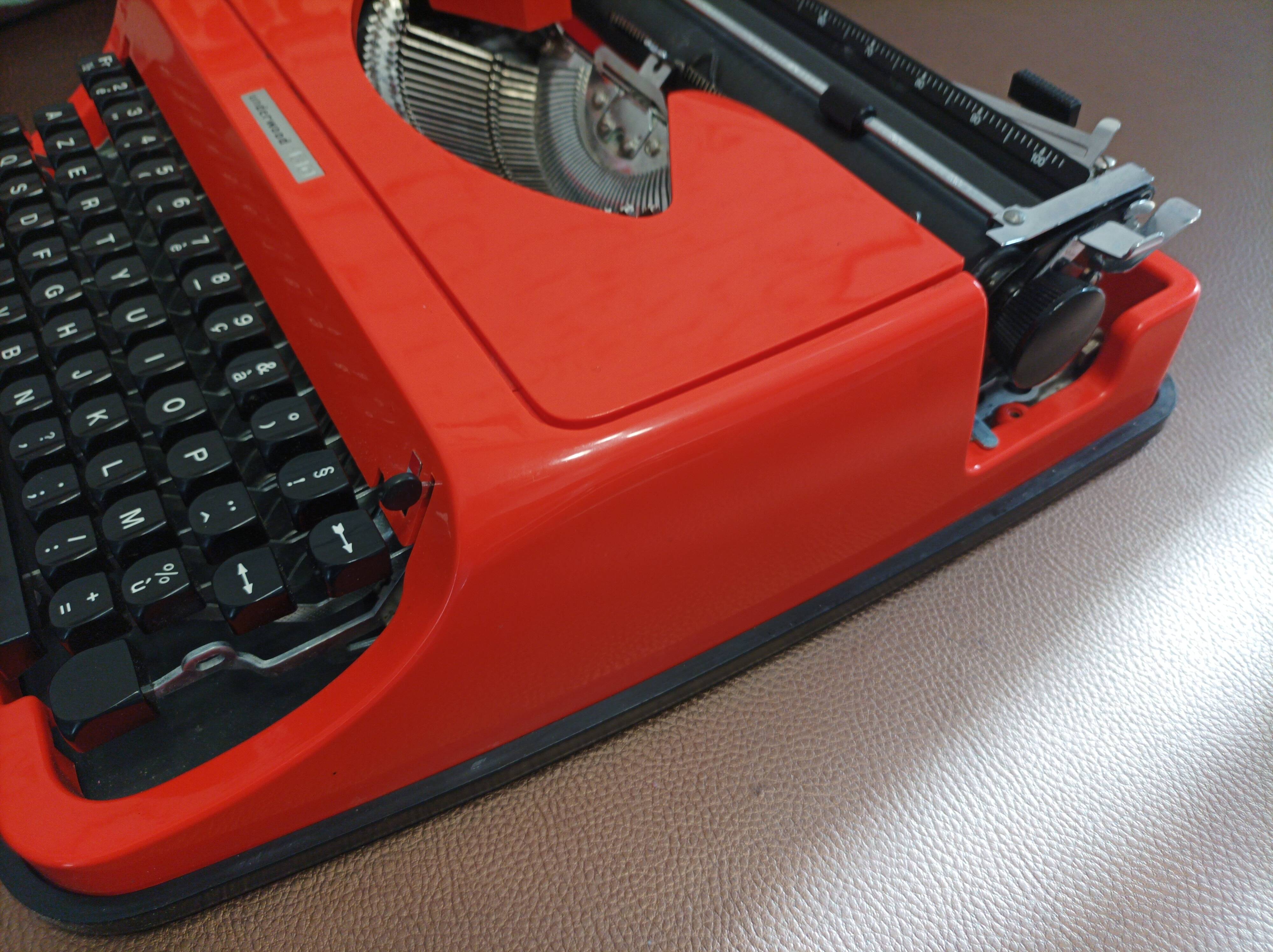Underwood 130 orange typewriter
