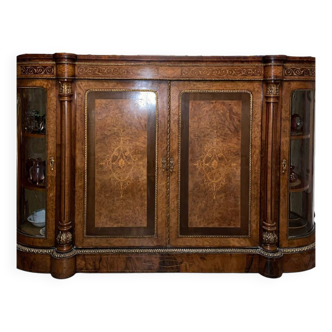 17th century English sideboard in lemon tree
