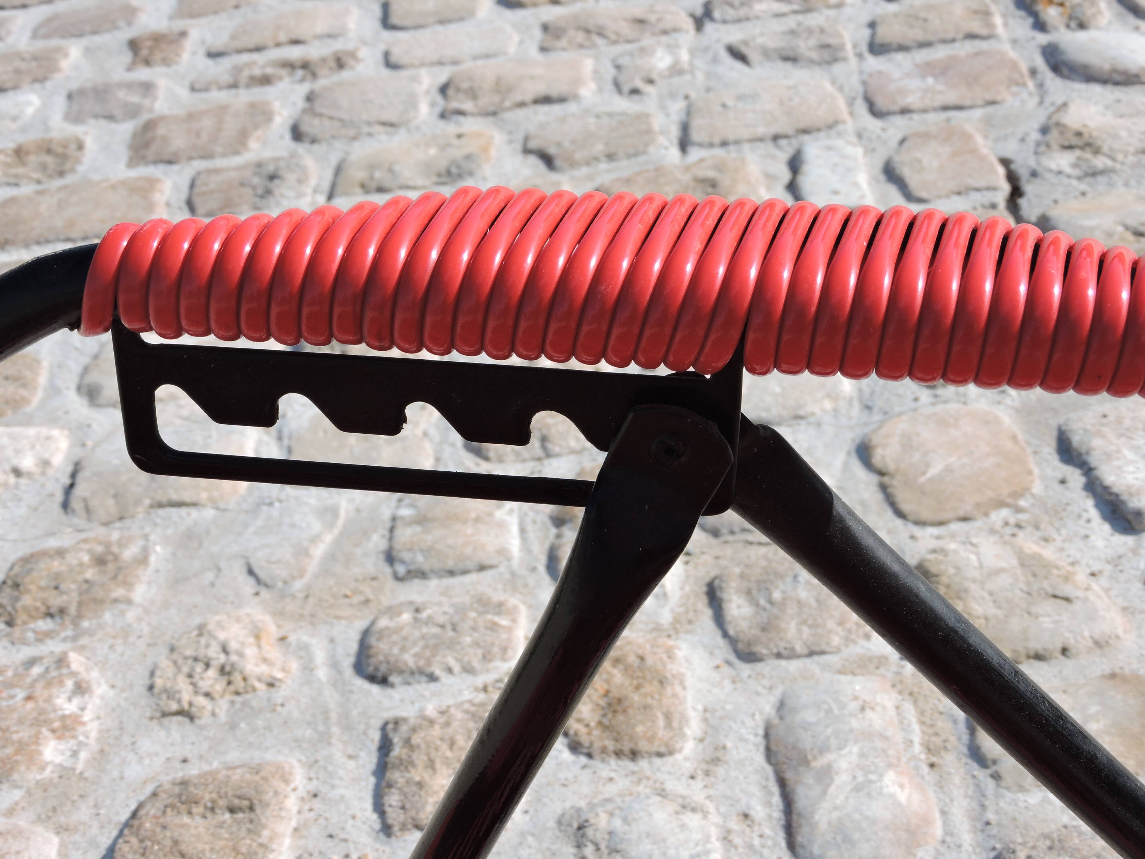 Pair of folding lounge chairs scoubidou vintage 60s