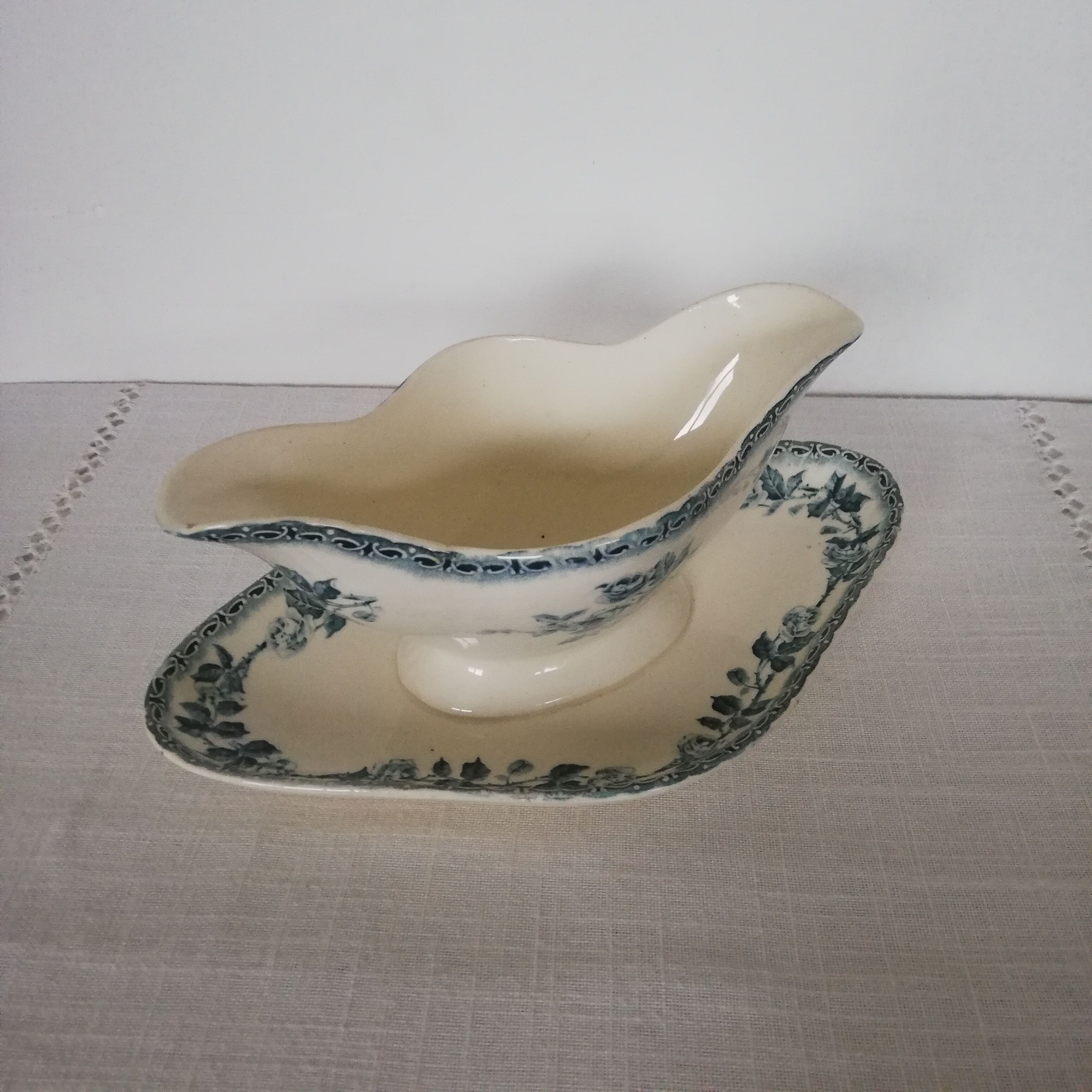 Sauce boat terre de fer