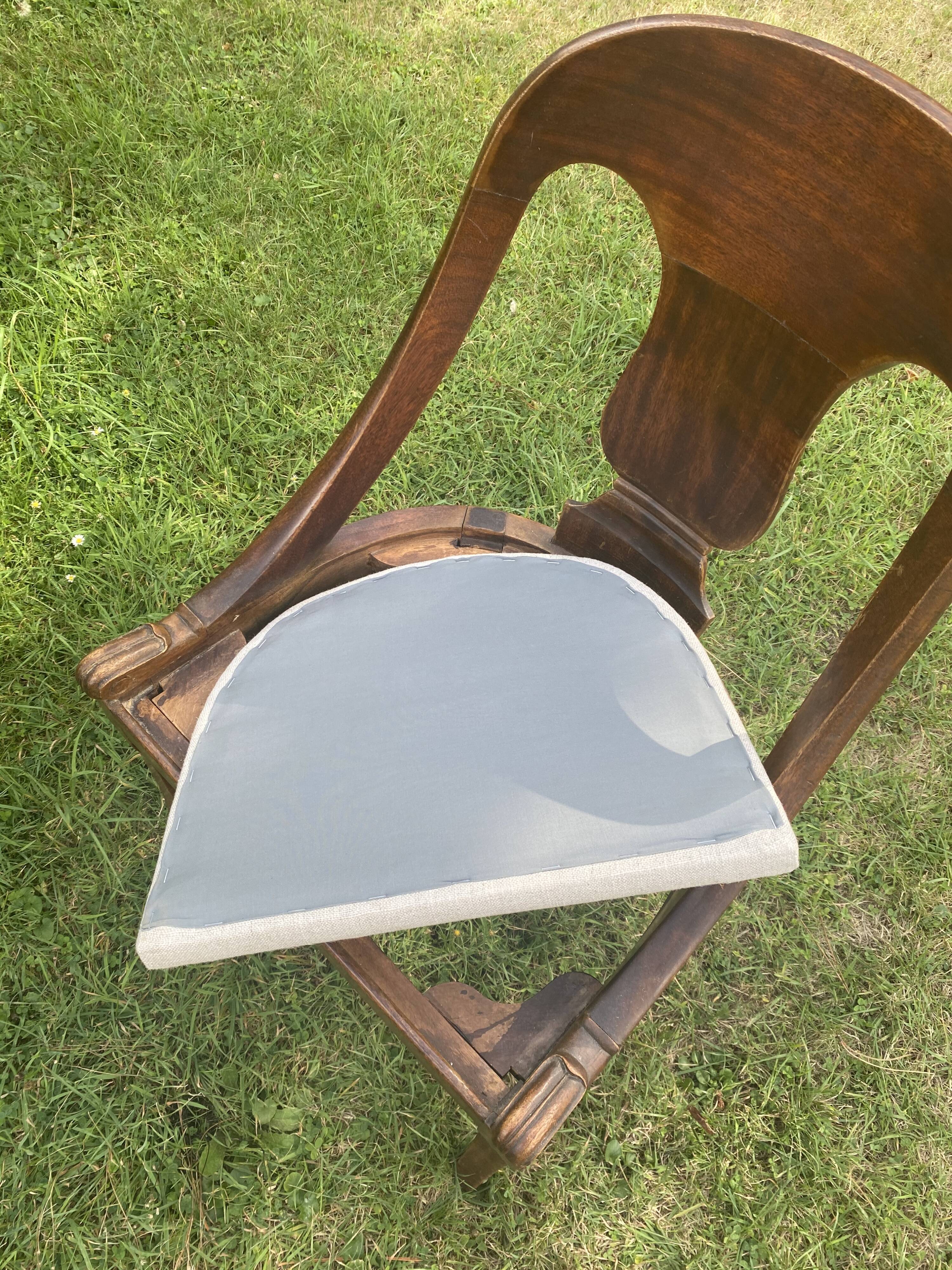 Gondola chair catering