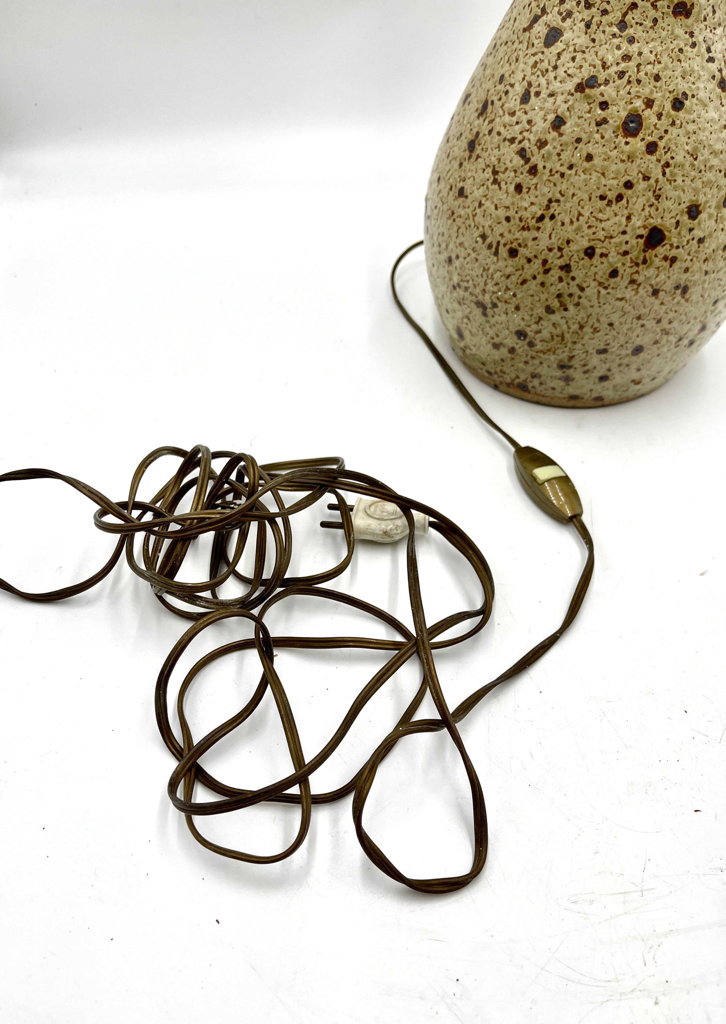 Large lamp foot earth pyrite gres of the terminal of Migeon year 70