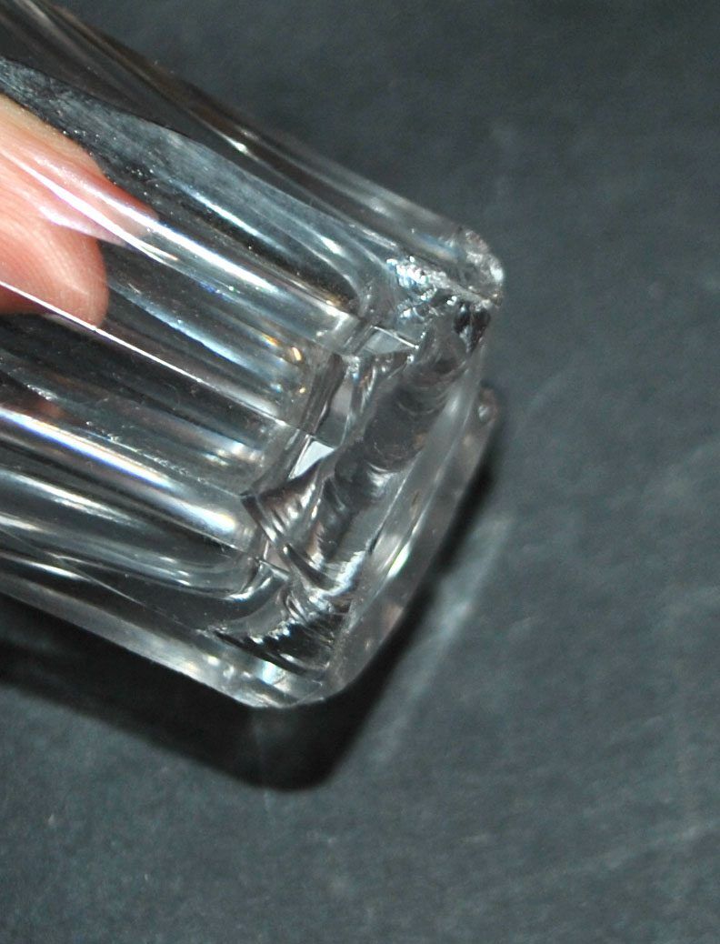 Baccarat set of 12 Art Deco cut crystal liqueur glasses star cave cabaret
