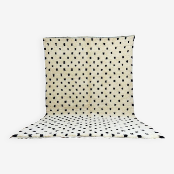 Handmade moroccan polka dot berber rug 294 x 194 cm