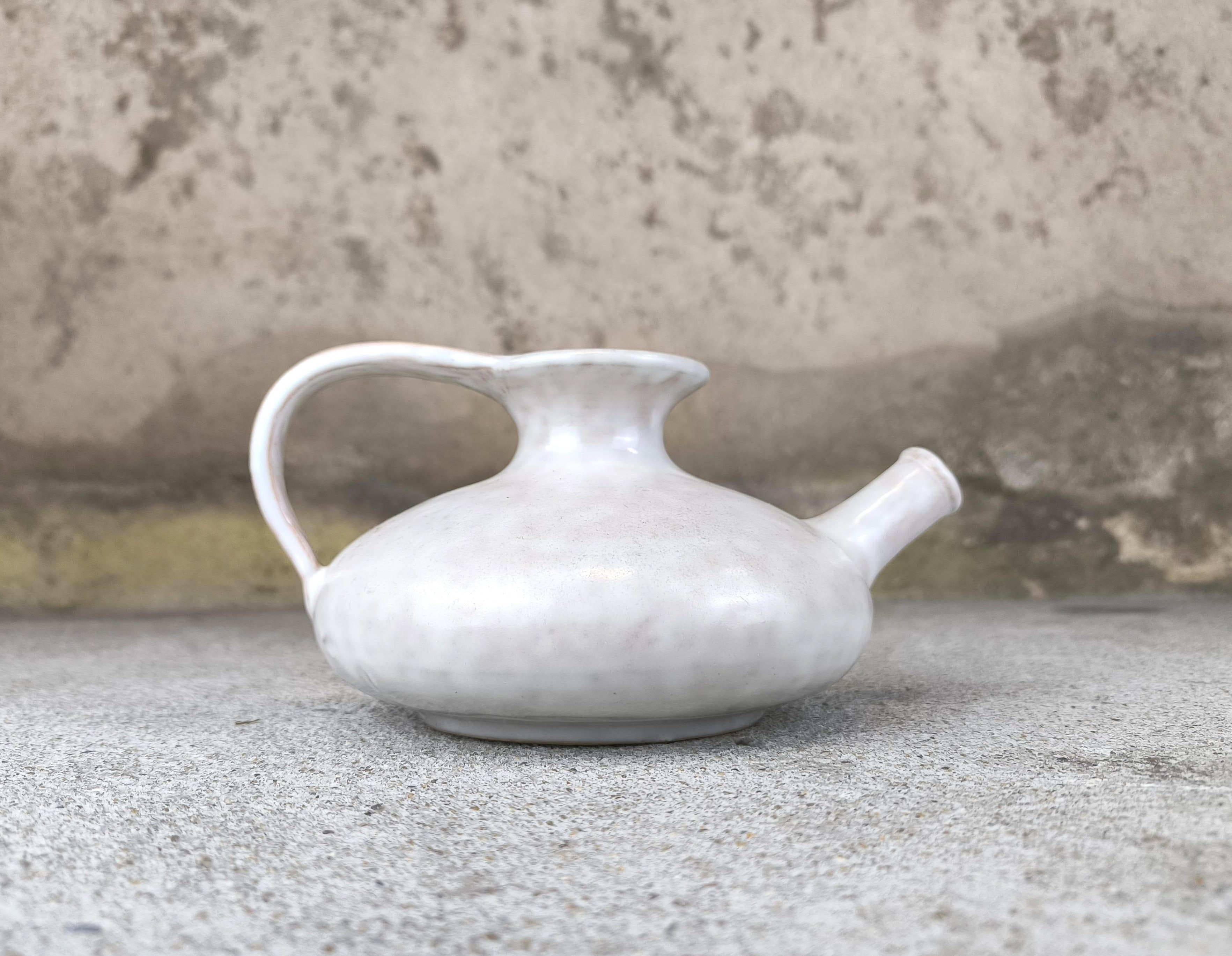 Ceramic jug