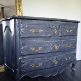 Commode style Louis XV patinée