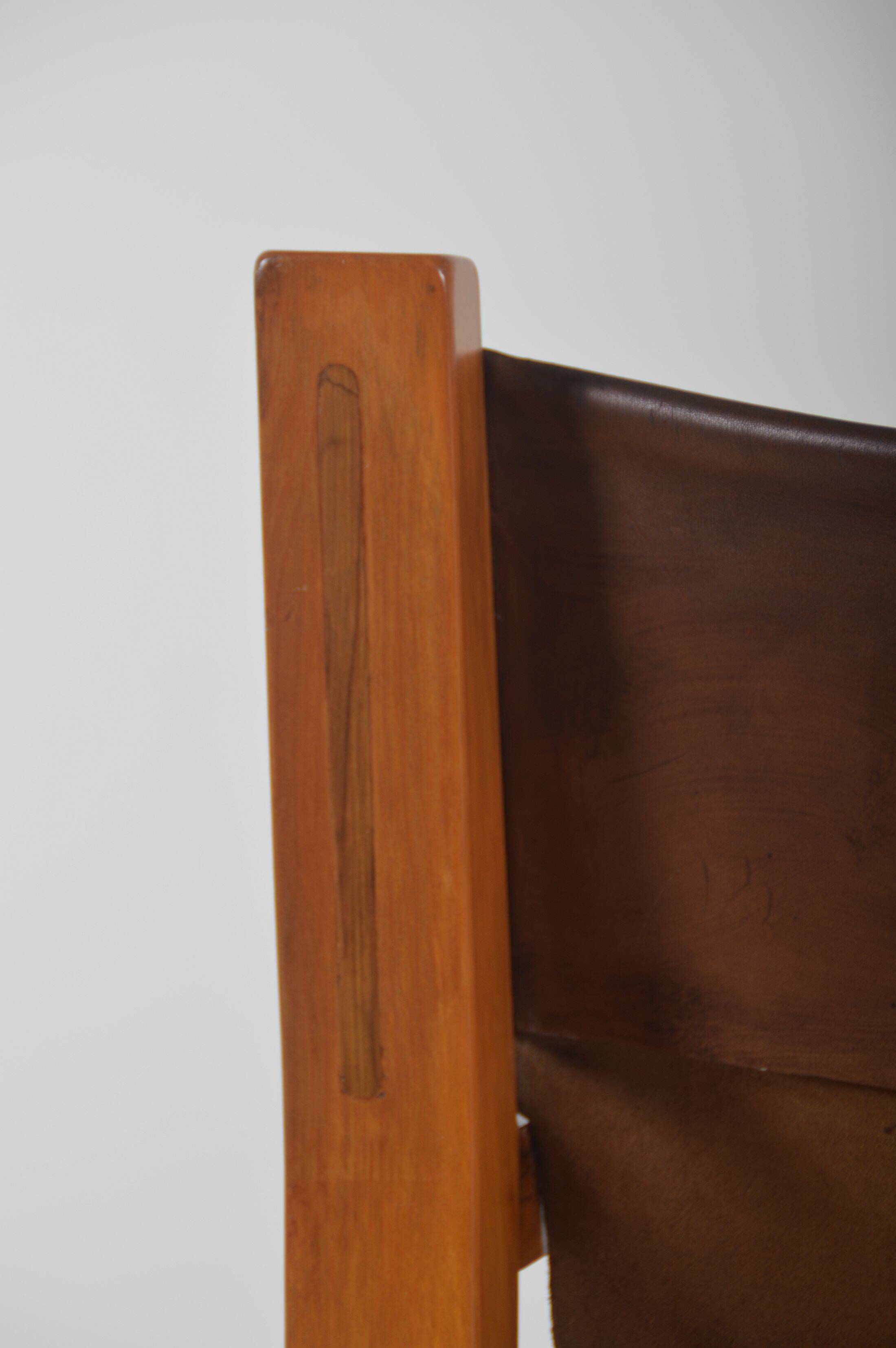 Set of French armchairs in olive wood with saddle leather, 1970s