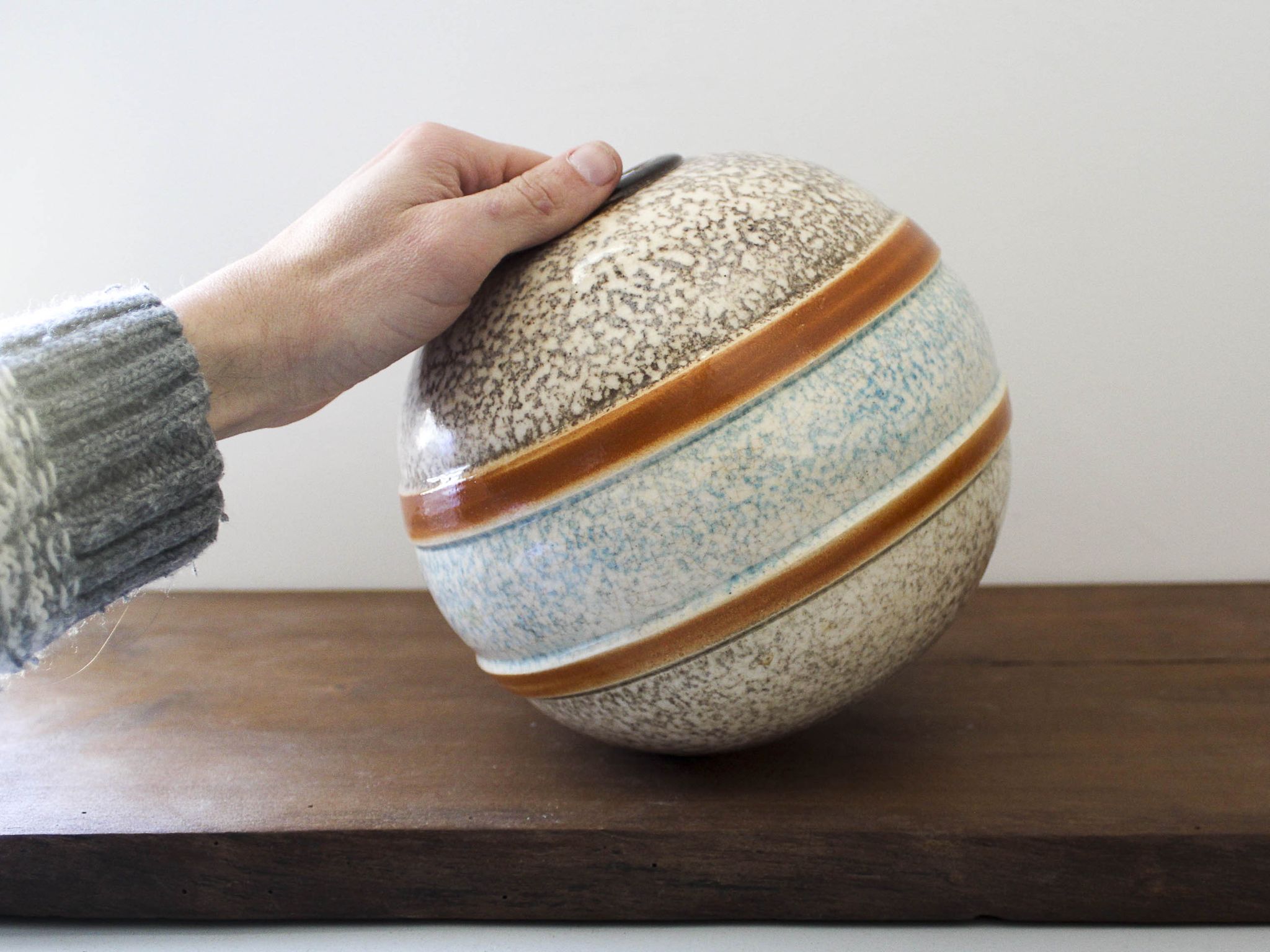 Vase boule céramique émaillée art déco signé