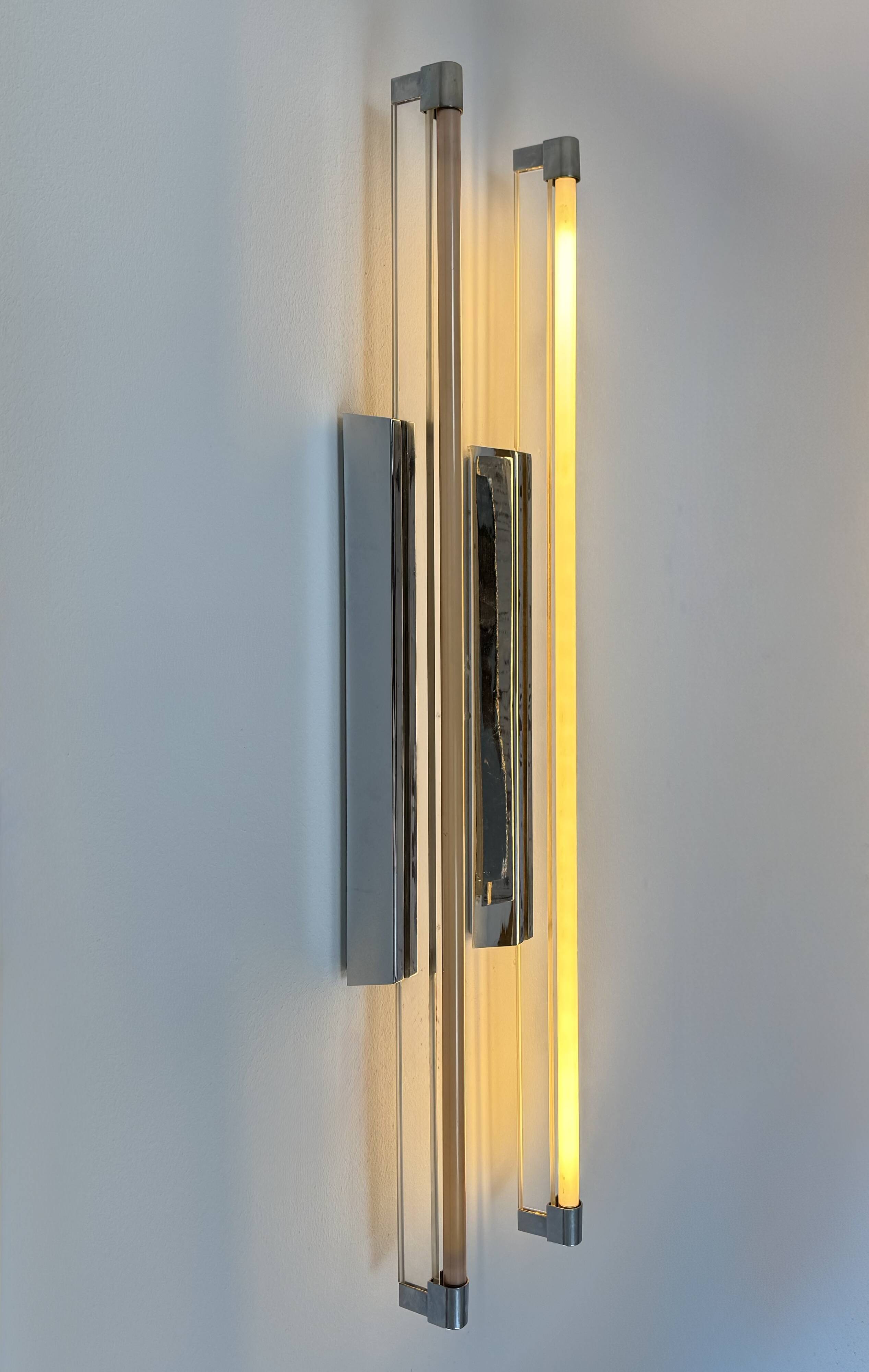 Pair of XL vintage wall lights, chrome metal and transparent ABS, Italy, 1980.