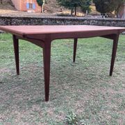 SCANDINAVIAN DINING TABLE "JOHANNES ANDERSEN".