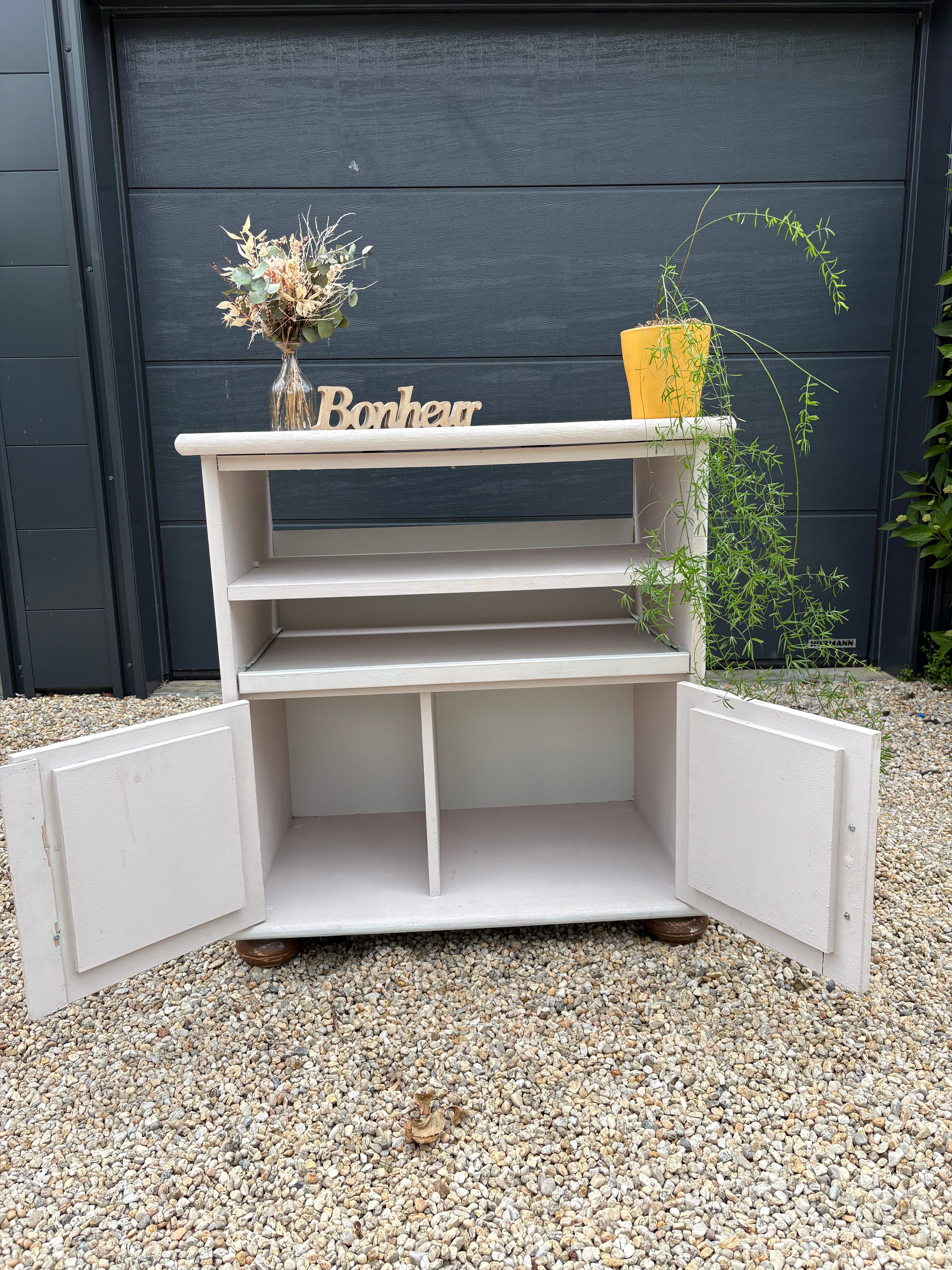 Vintage TV cabinet