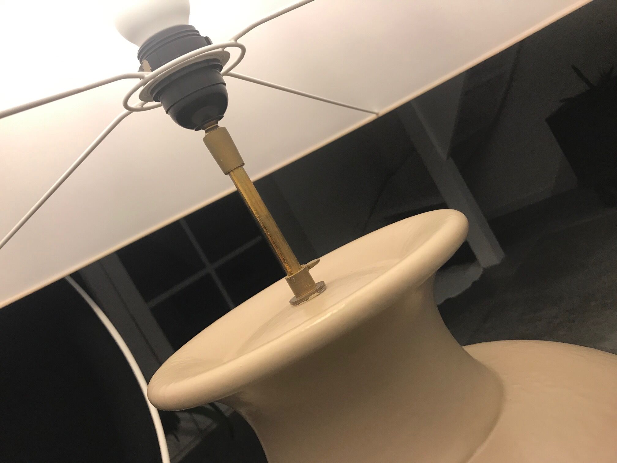 Lampe Roche Bobois avec abat jour réglable en hauteur et orientable