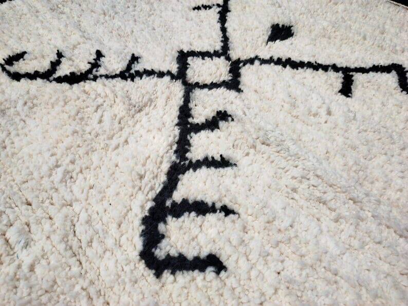 Traditional handmade rug size 150 x 250 cm