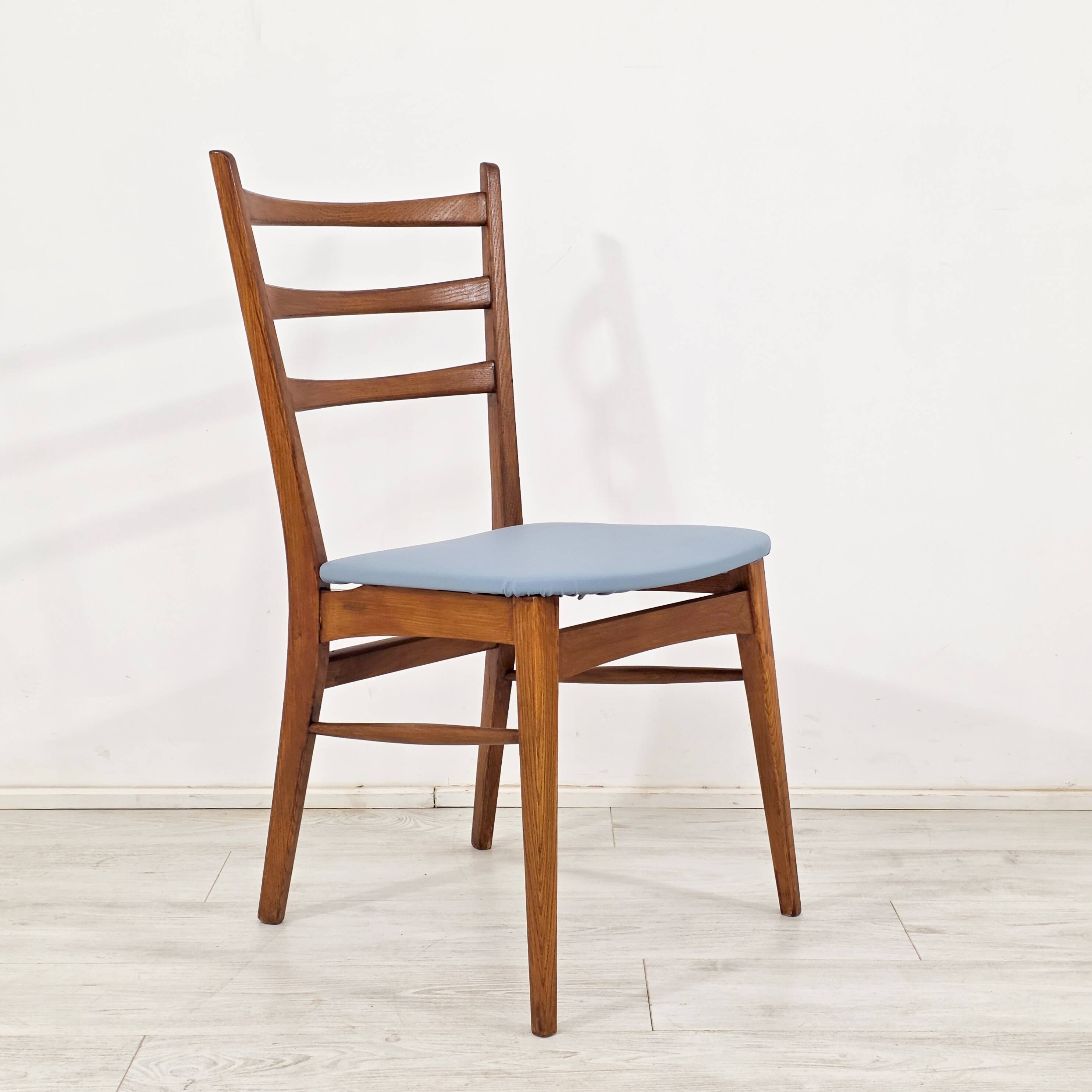Ensemble de 4 chaises scandinaves, années 1960
