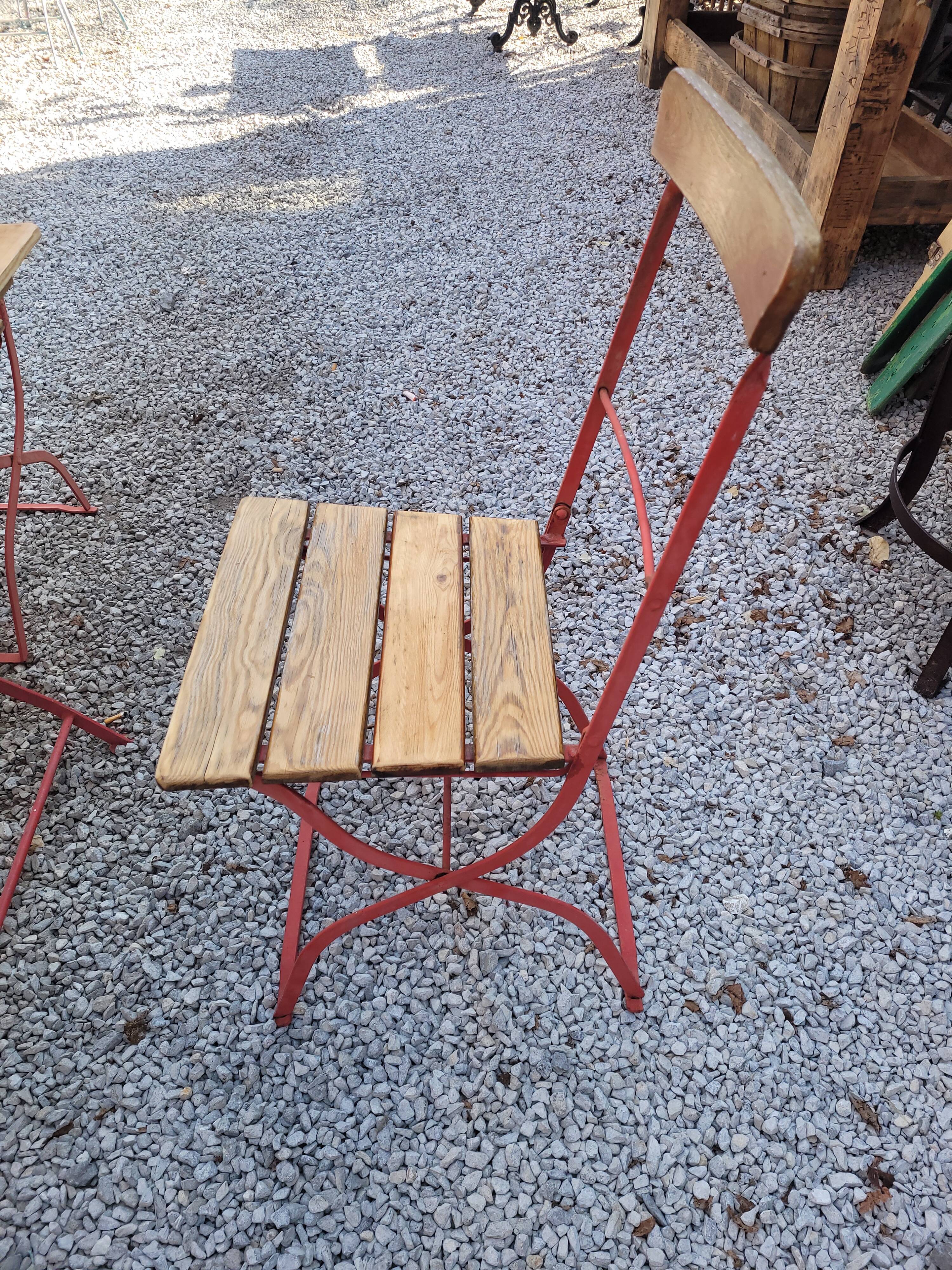 Garden furniture above wood and iron base It is foldable