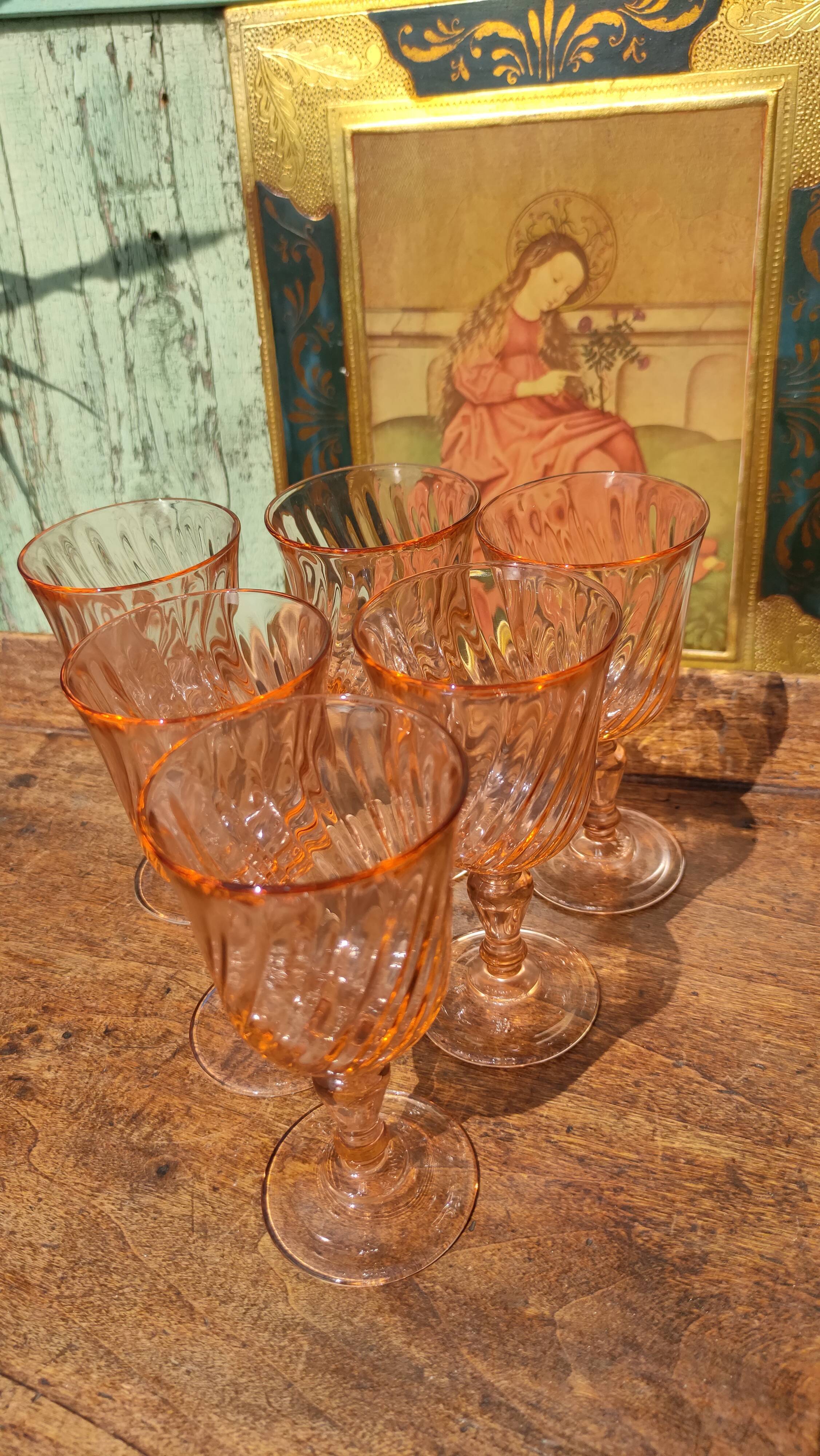 Six verres à pied rosaline d'arcoroc luminarc