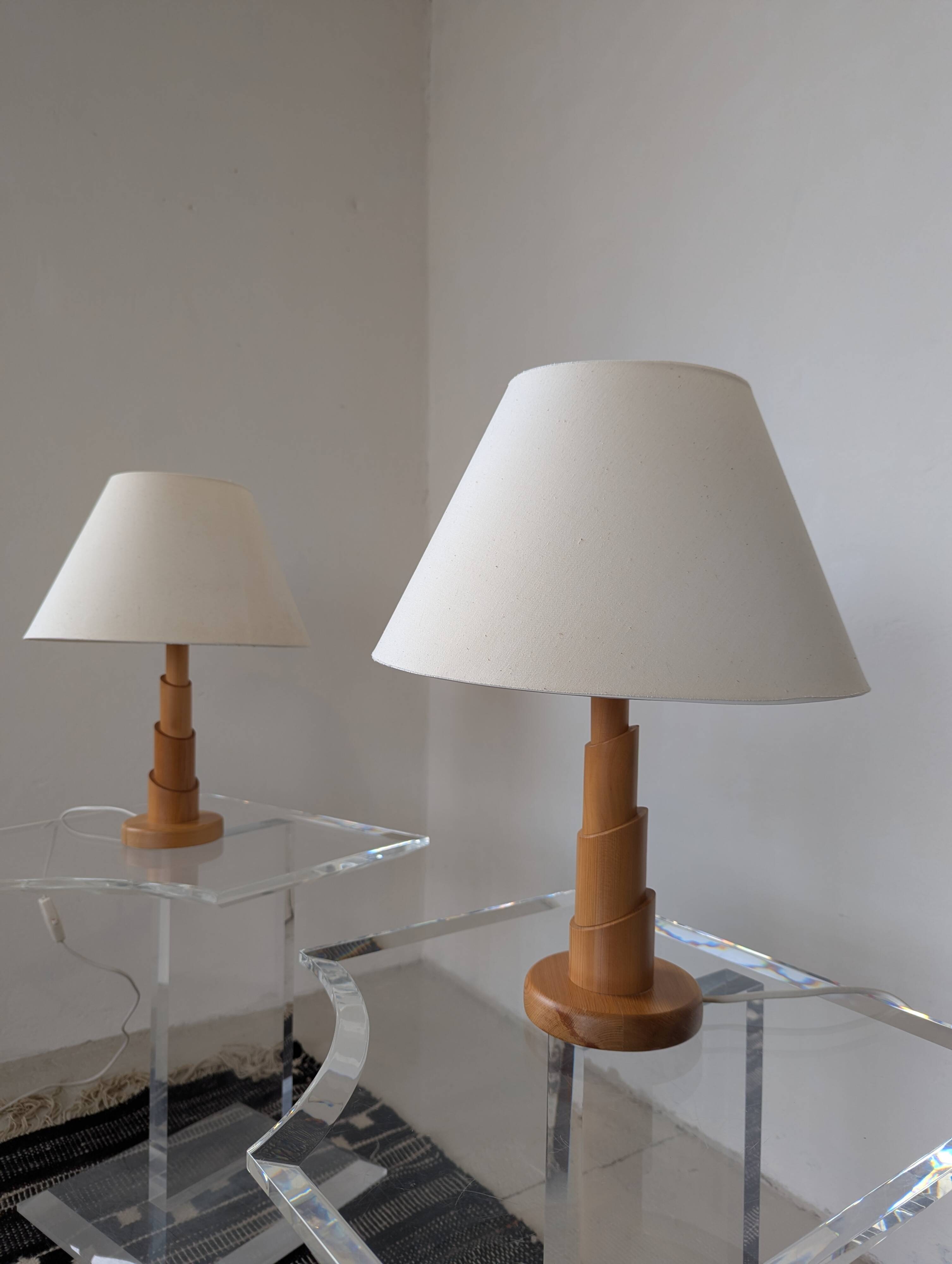 Pair of pine lamps, 1980s