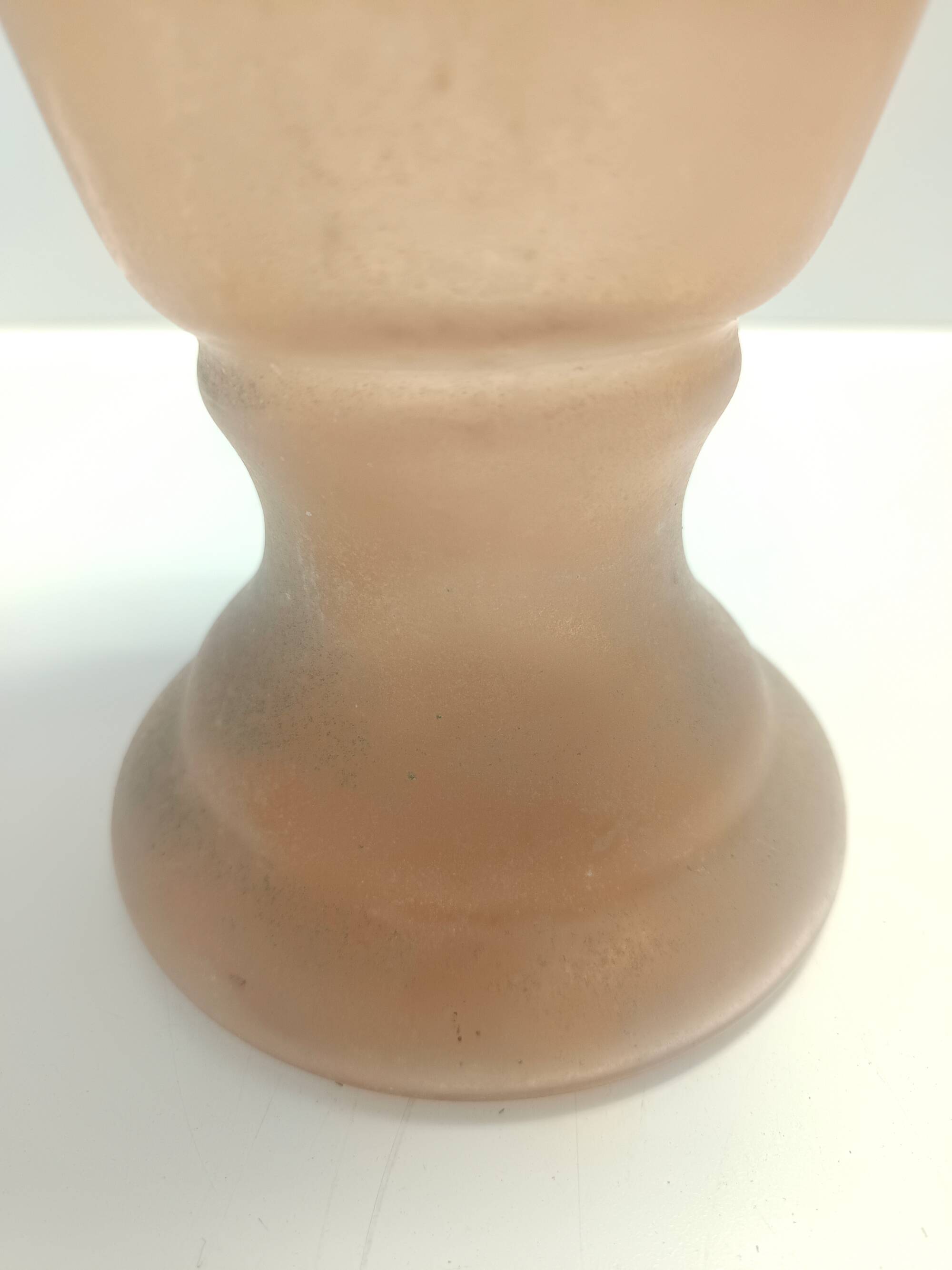 Peach Pink and White Scavo Glass Amphora Vase attr. to Seguso, Italy