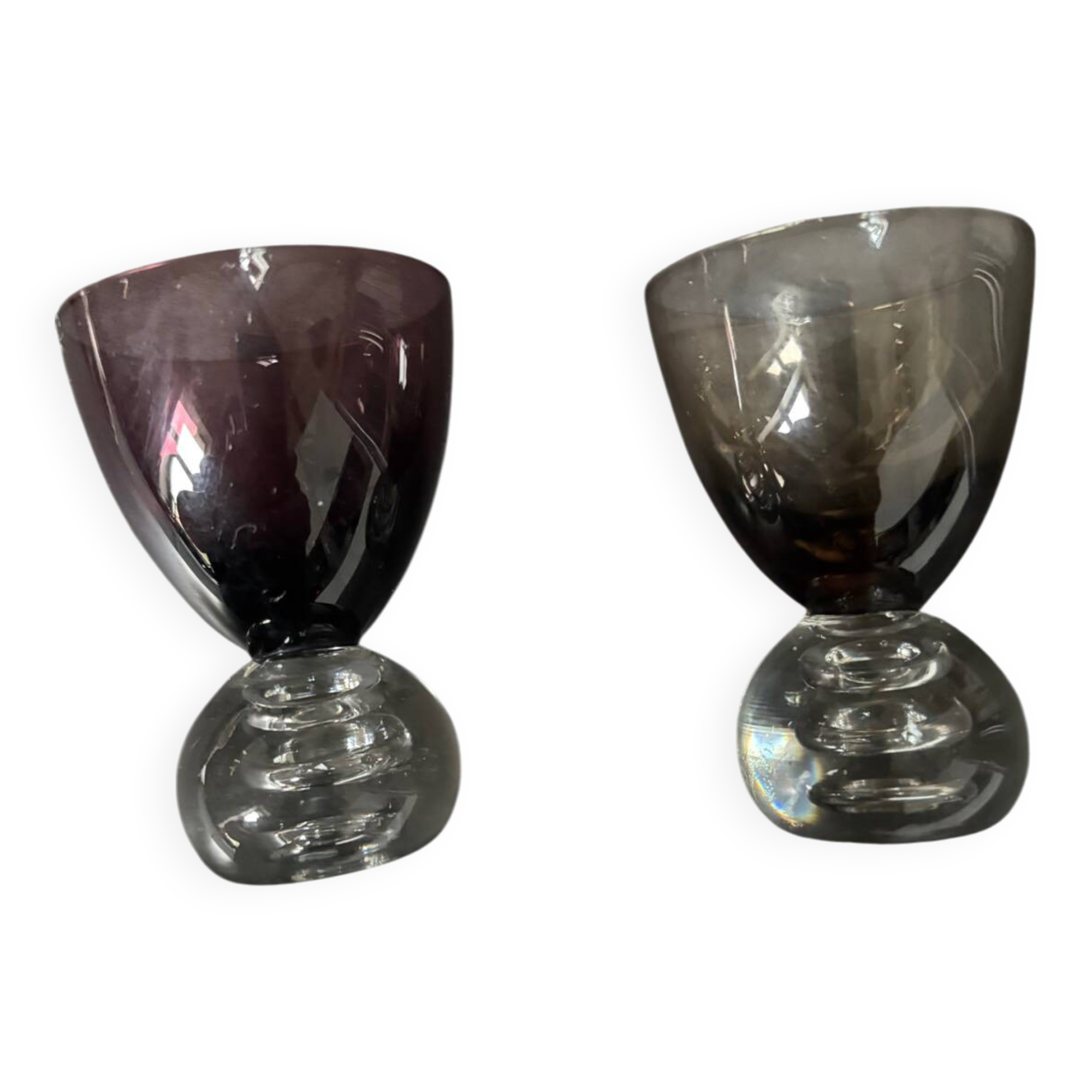 4 glasses of 1950s port