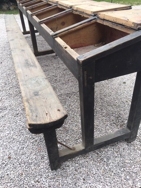 Bureau d'écolier de 3,30 m en bois 7 places