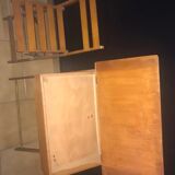 Foldable children's desk