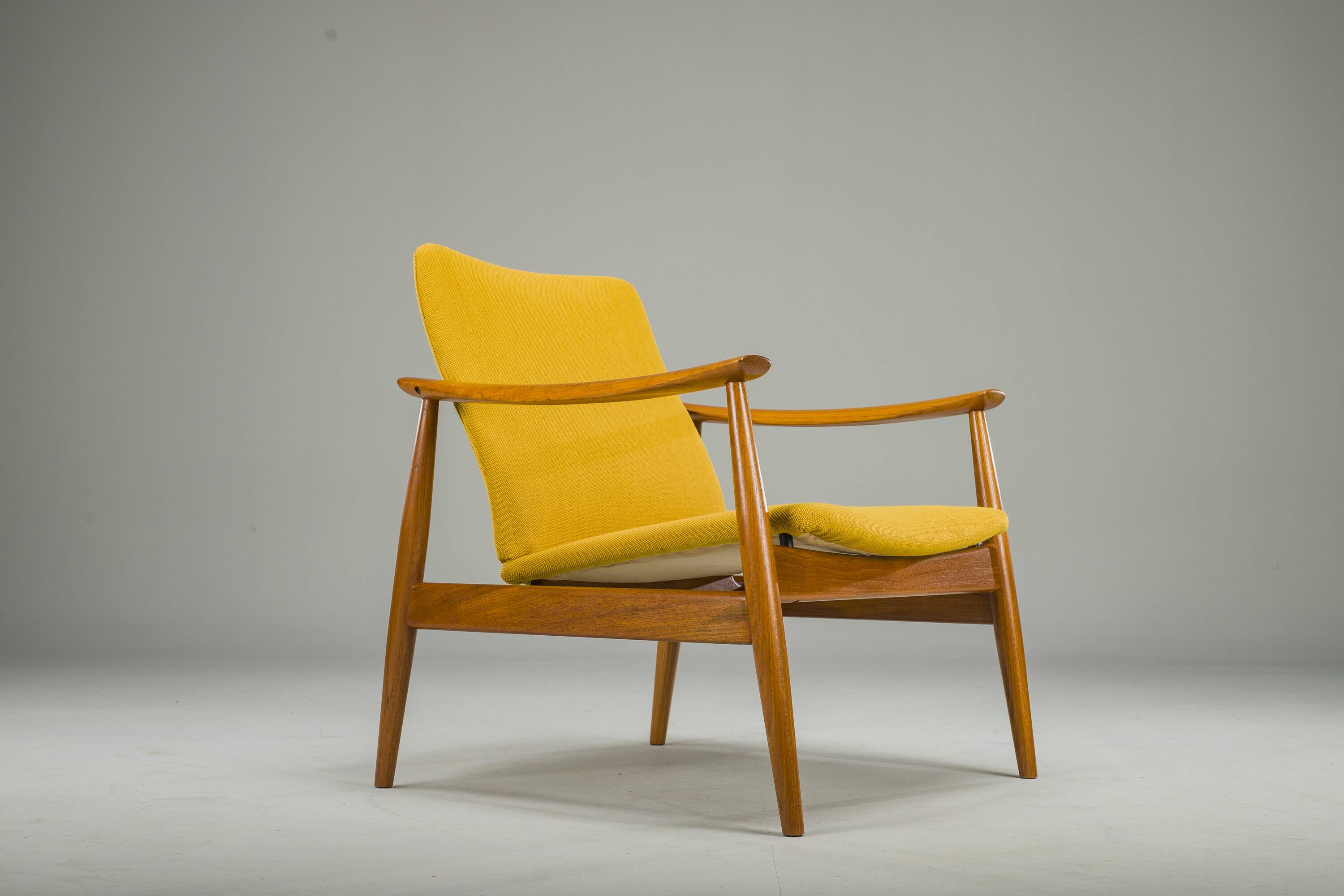 Mid-Century Danish Easy Chairs Model 138 by Finn Juhl for France & Søn, 19