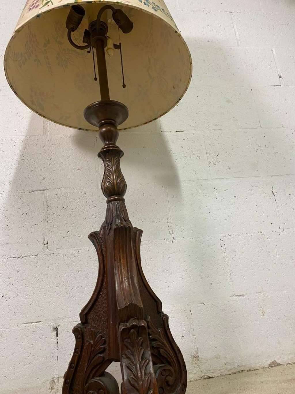 Vintage baroque floor lamp / lighting