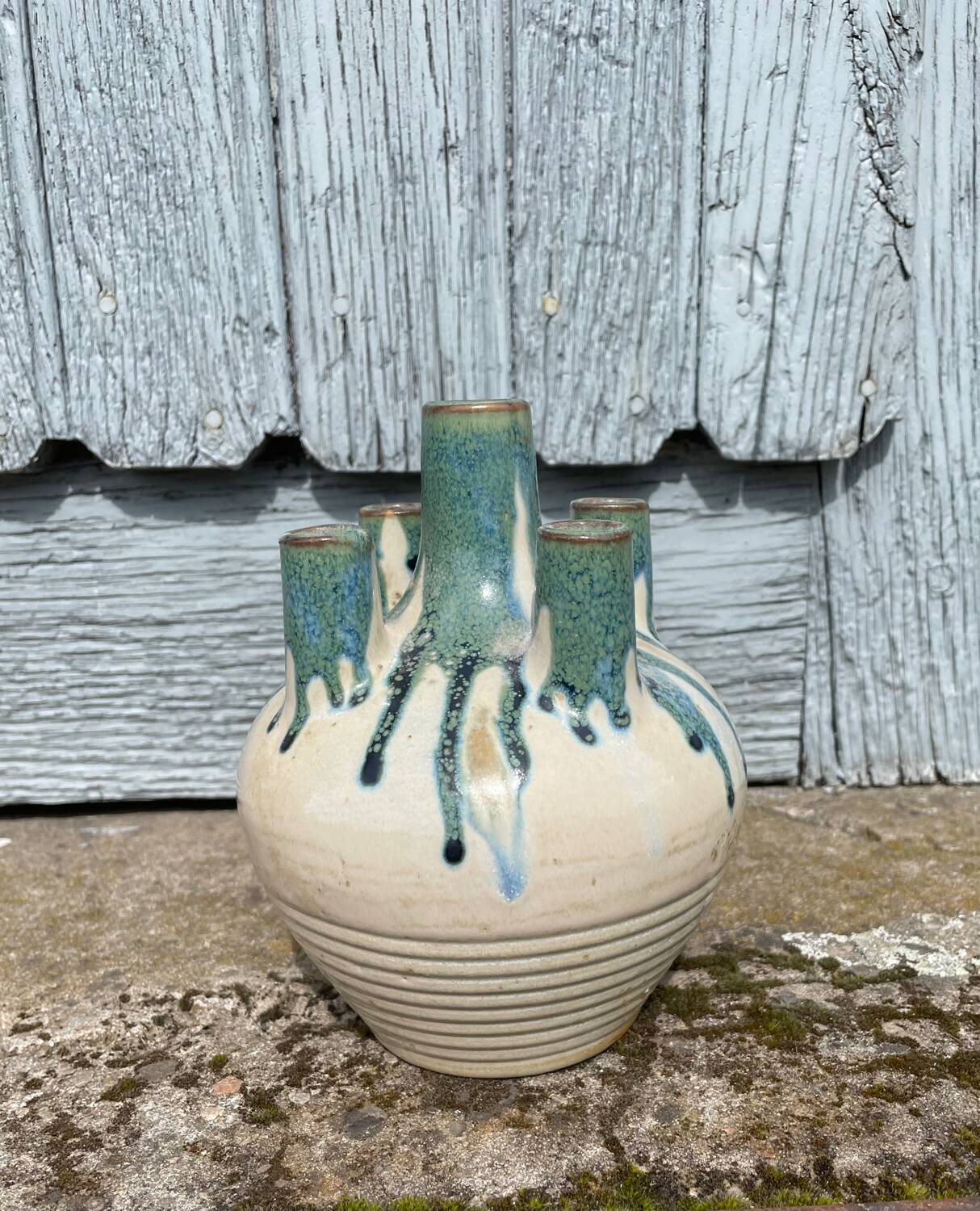 Terracotta vase soliflore