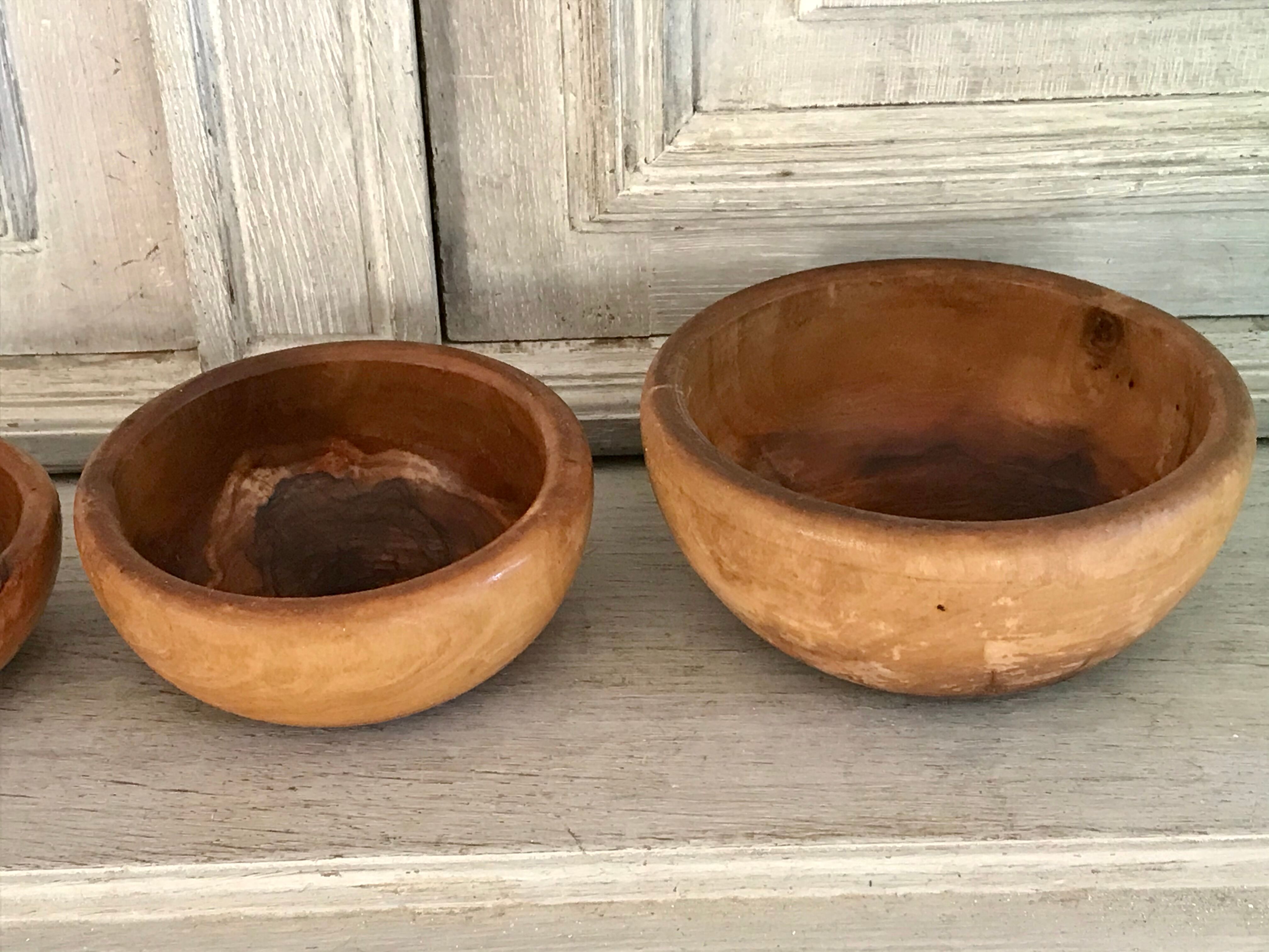 Vintage wooden olive wood bols