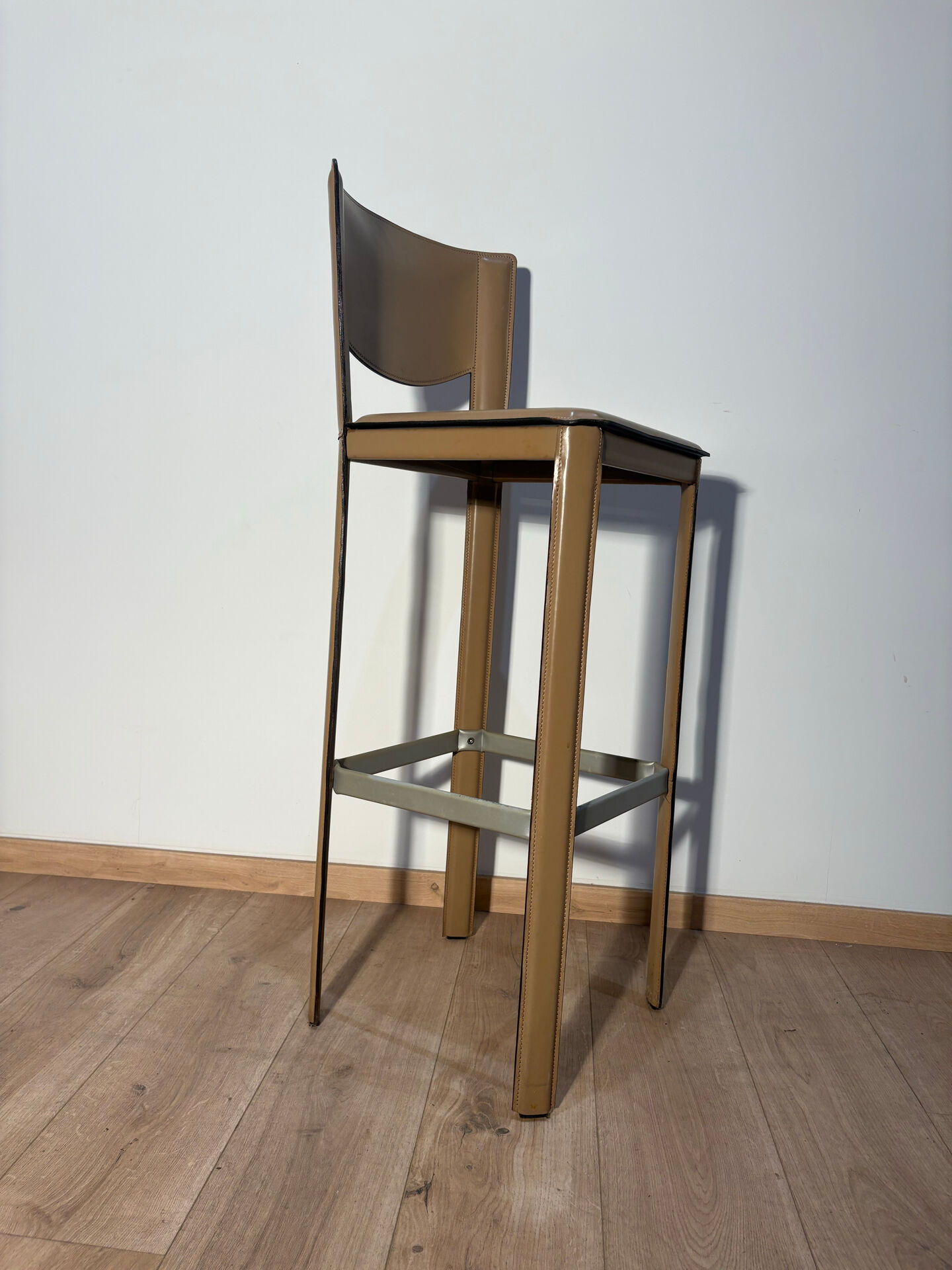 Pair of leather stools Enrico Pellizoni