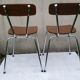 2 chaises en formica marron