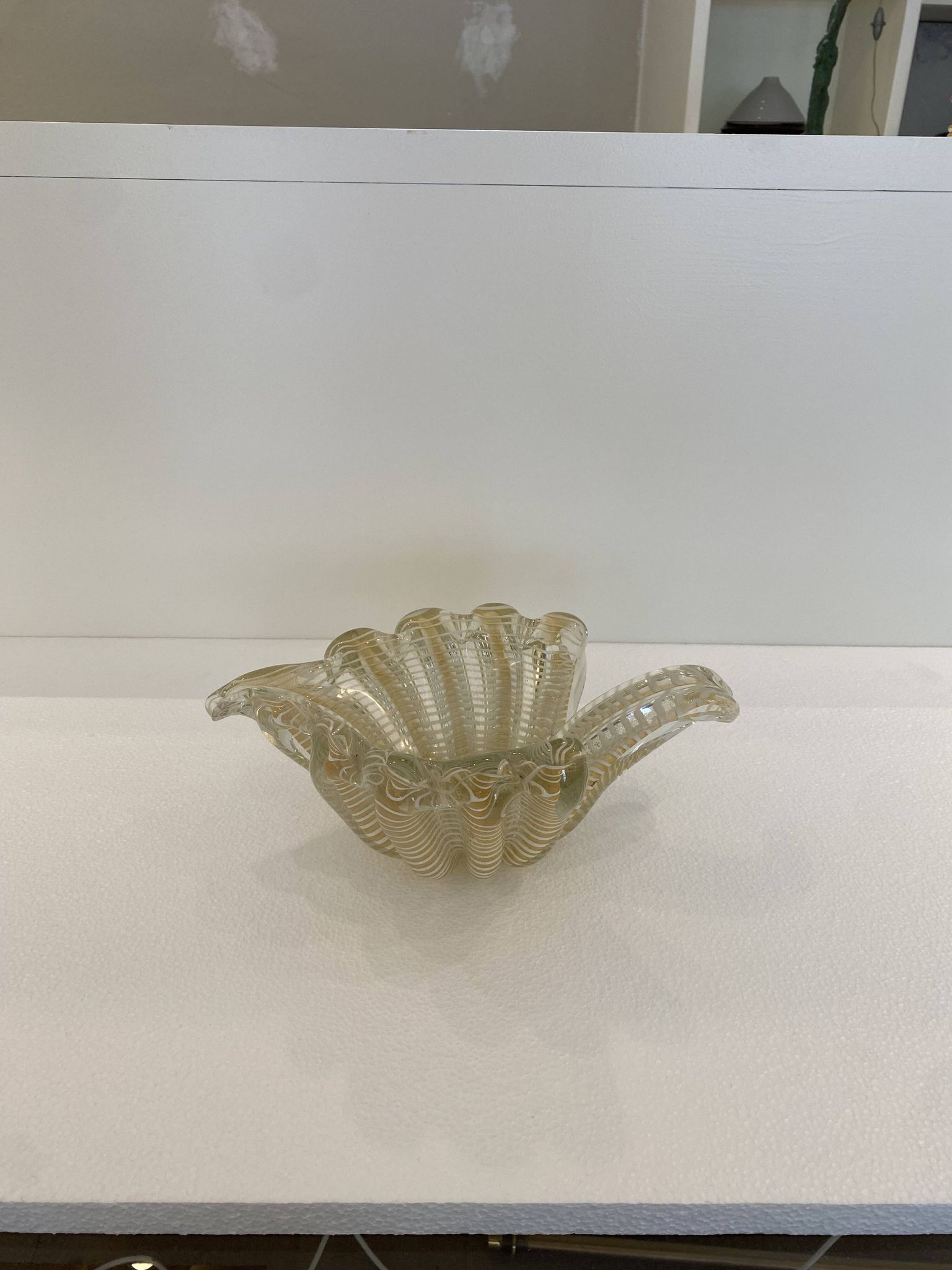 Murano Barovier 'Zebrati' Decor Glass Shell Bowl Hollywood Regency, 1960s
