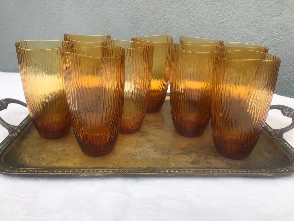 Suite de neuf verres à orangeade 1950/60