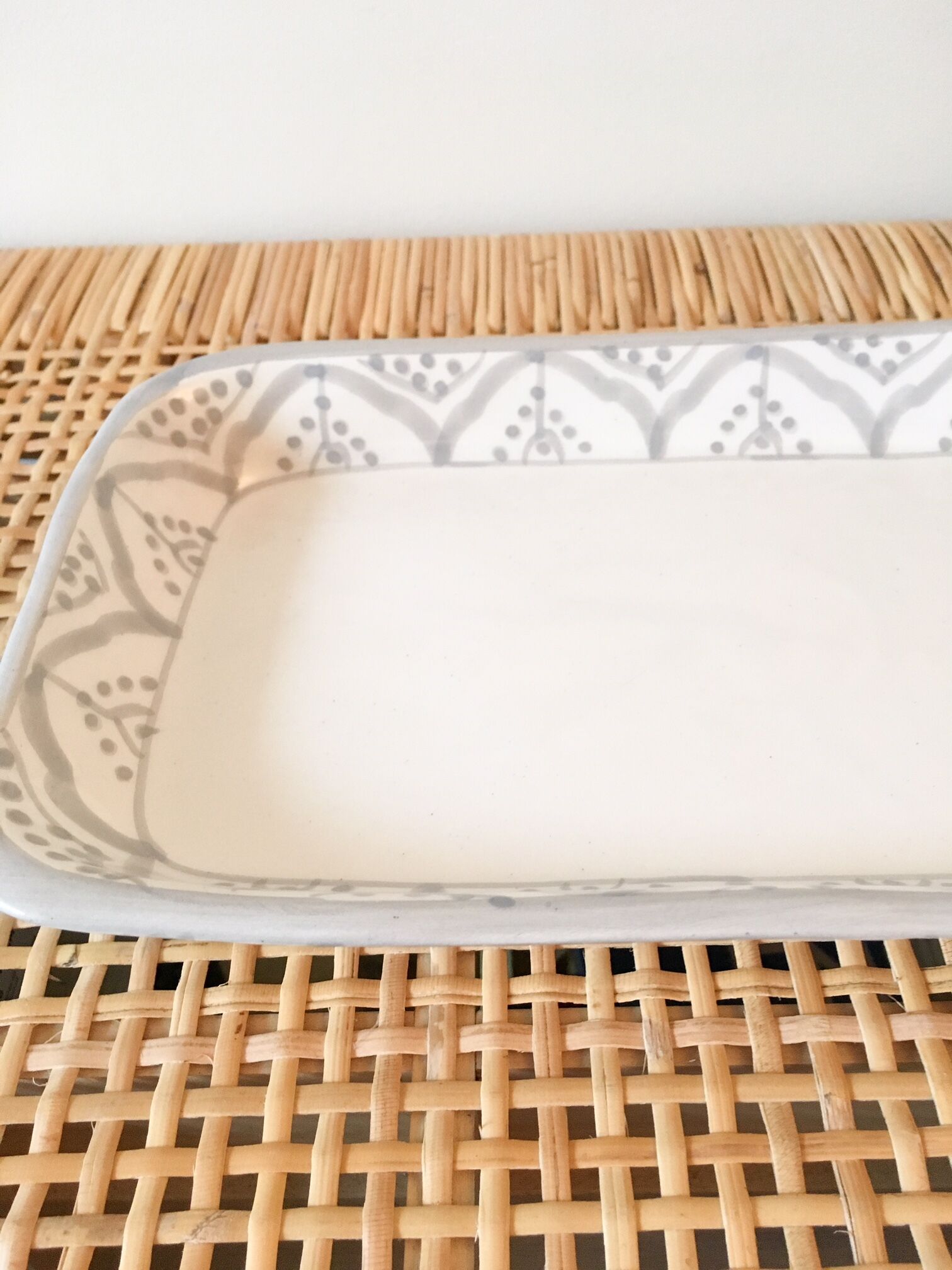 Small serving dish in Moroccan ceramic