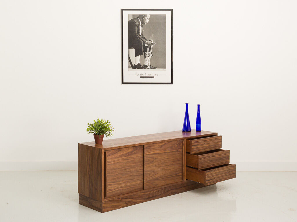 Oiled walnut TV stand equipped with 2 sliding doors and 3 drawers
