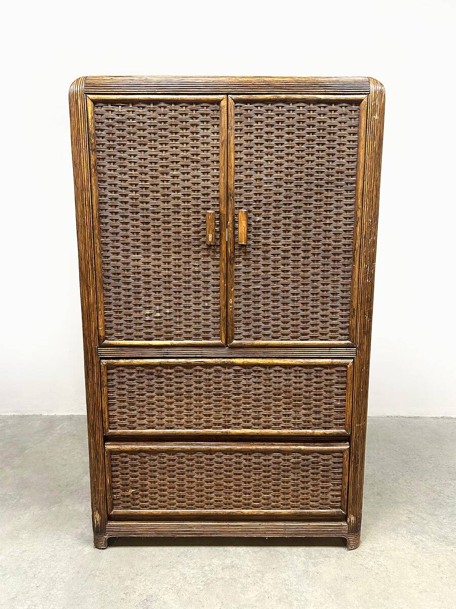 Vintage rattan bamboo cabinet 'Bohemian nature'