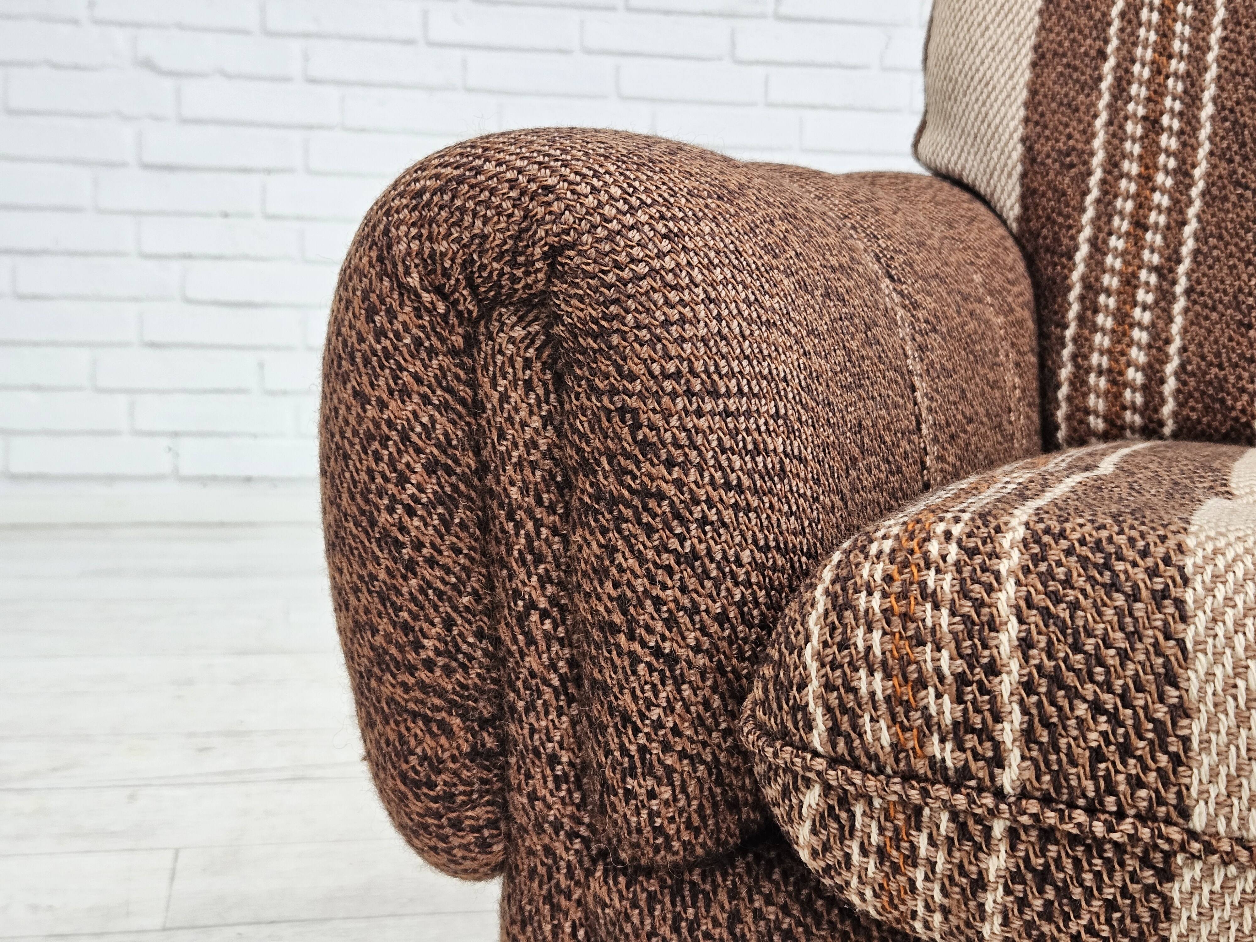 Fauteuil relax danois, revêtement en laine d'origine, années 70