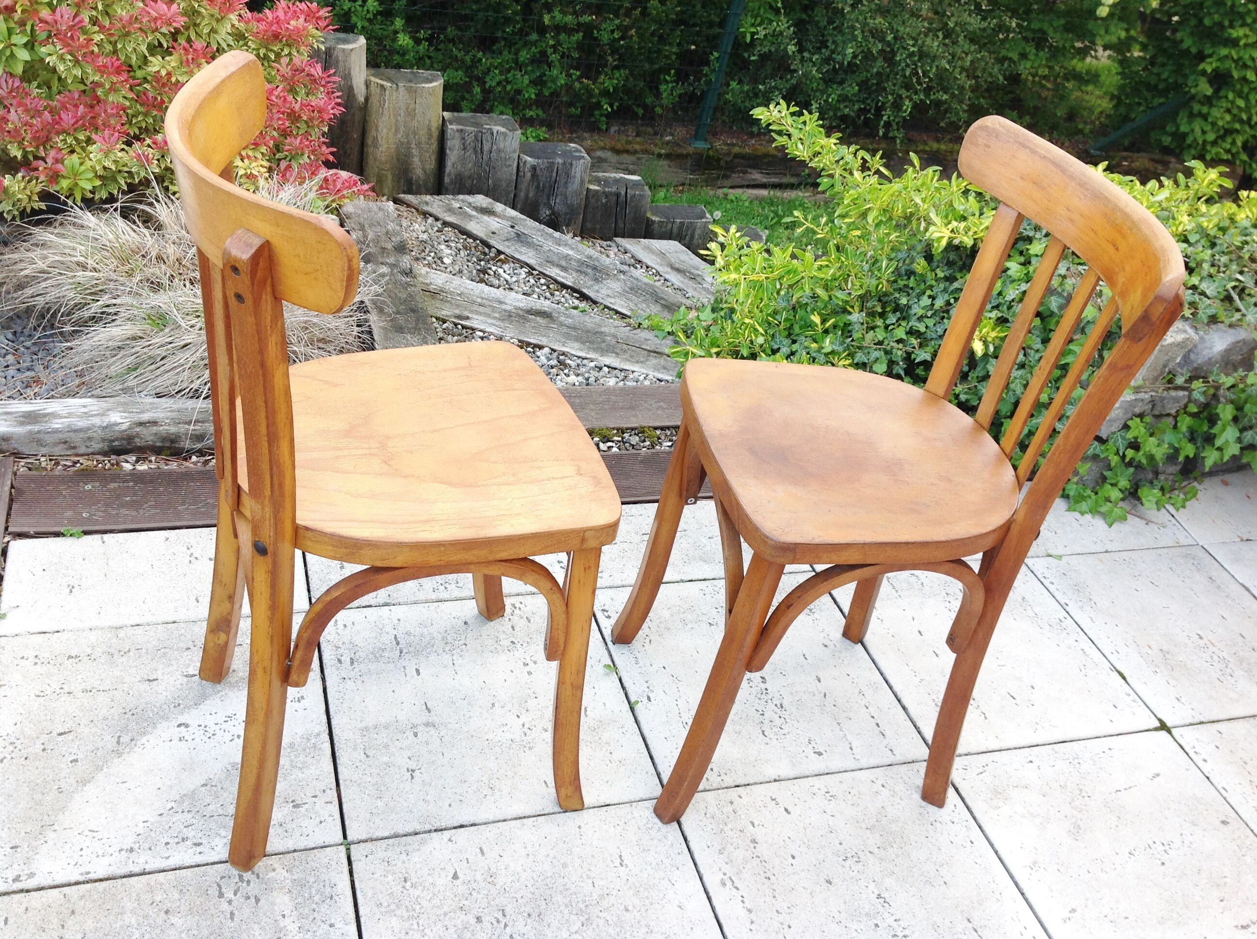 Pair of foot bistro chairs with bows / vintage 40-50s