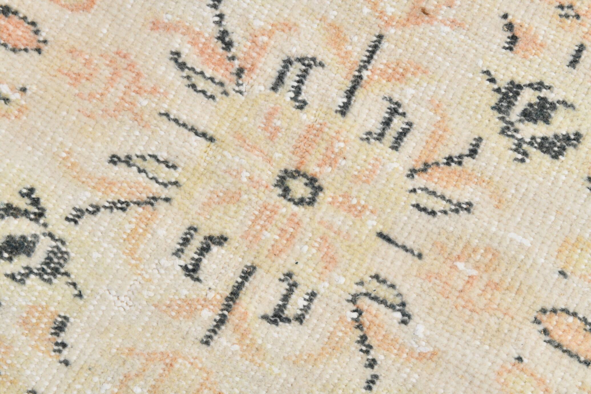 6x10 Large Cream & Black Oriental Vintage Rug, 192x307Cm