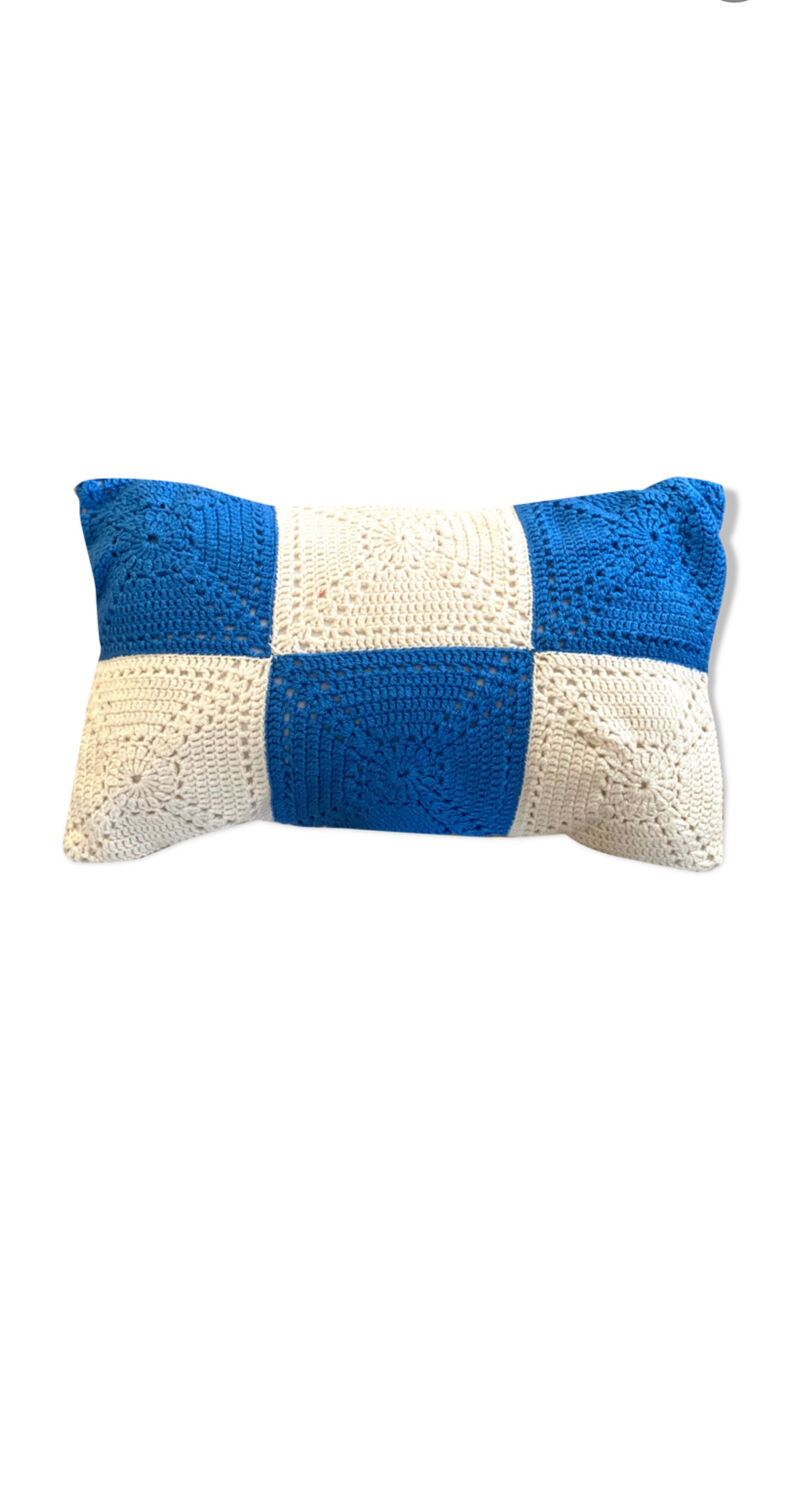 Coussin crochet vintage